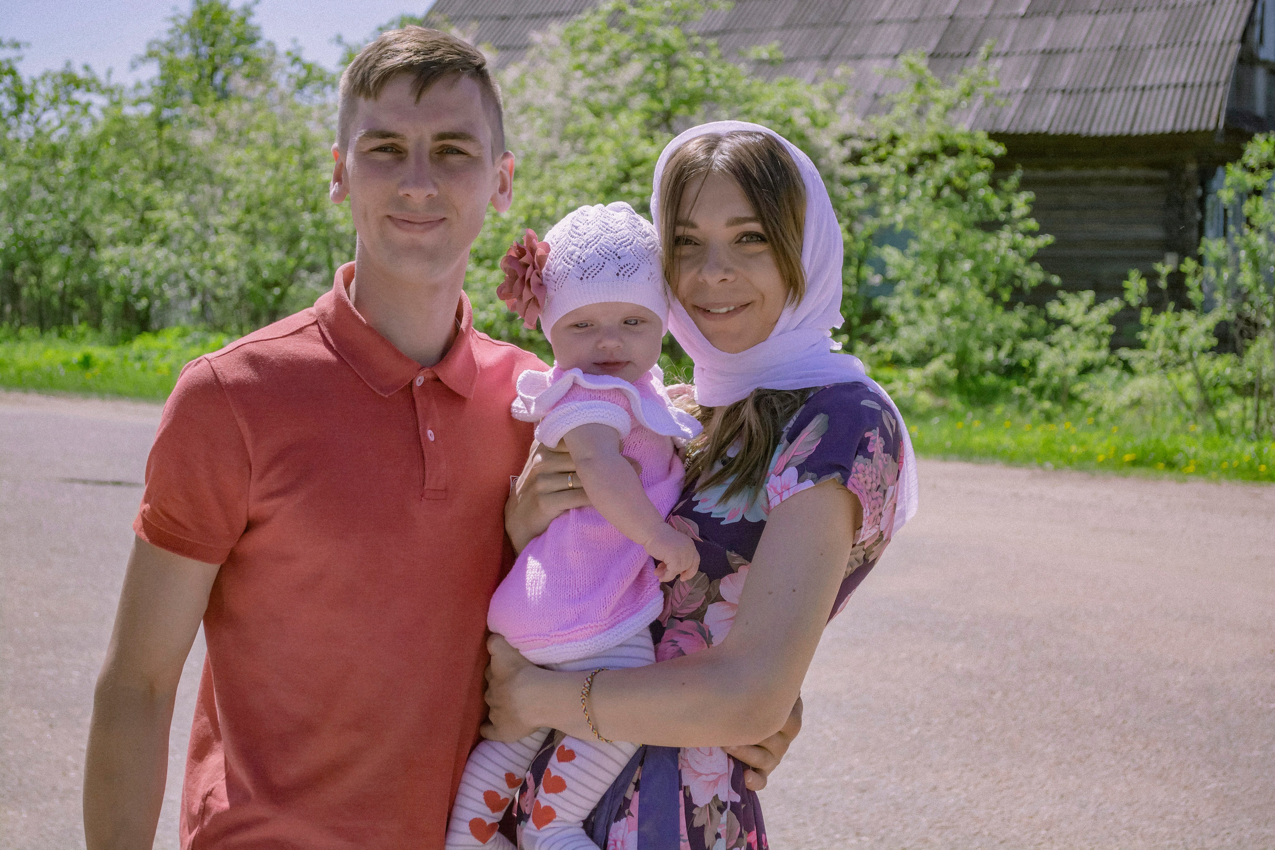 Крещение Василисы в храме Николая Чудотворца в д. Старый погост. Фотограф Евгений Егоров