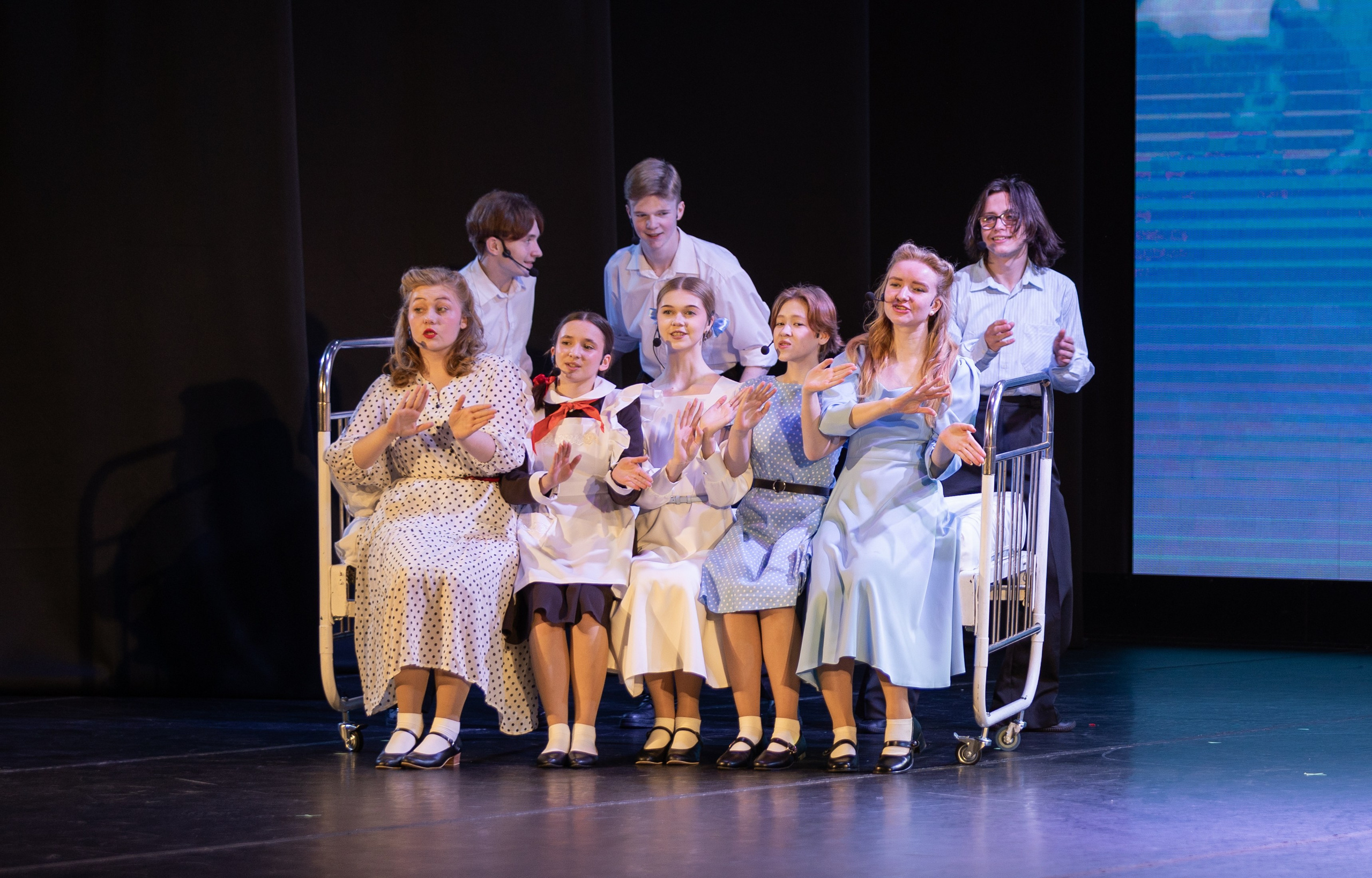 Спектакль «Будем жить». Молодежный театр Призма. Фотограф в Нижнем Новгороде, Дзержинске Олеся Хозяева