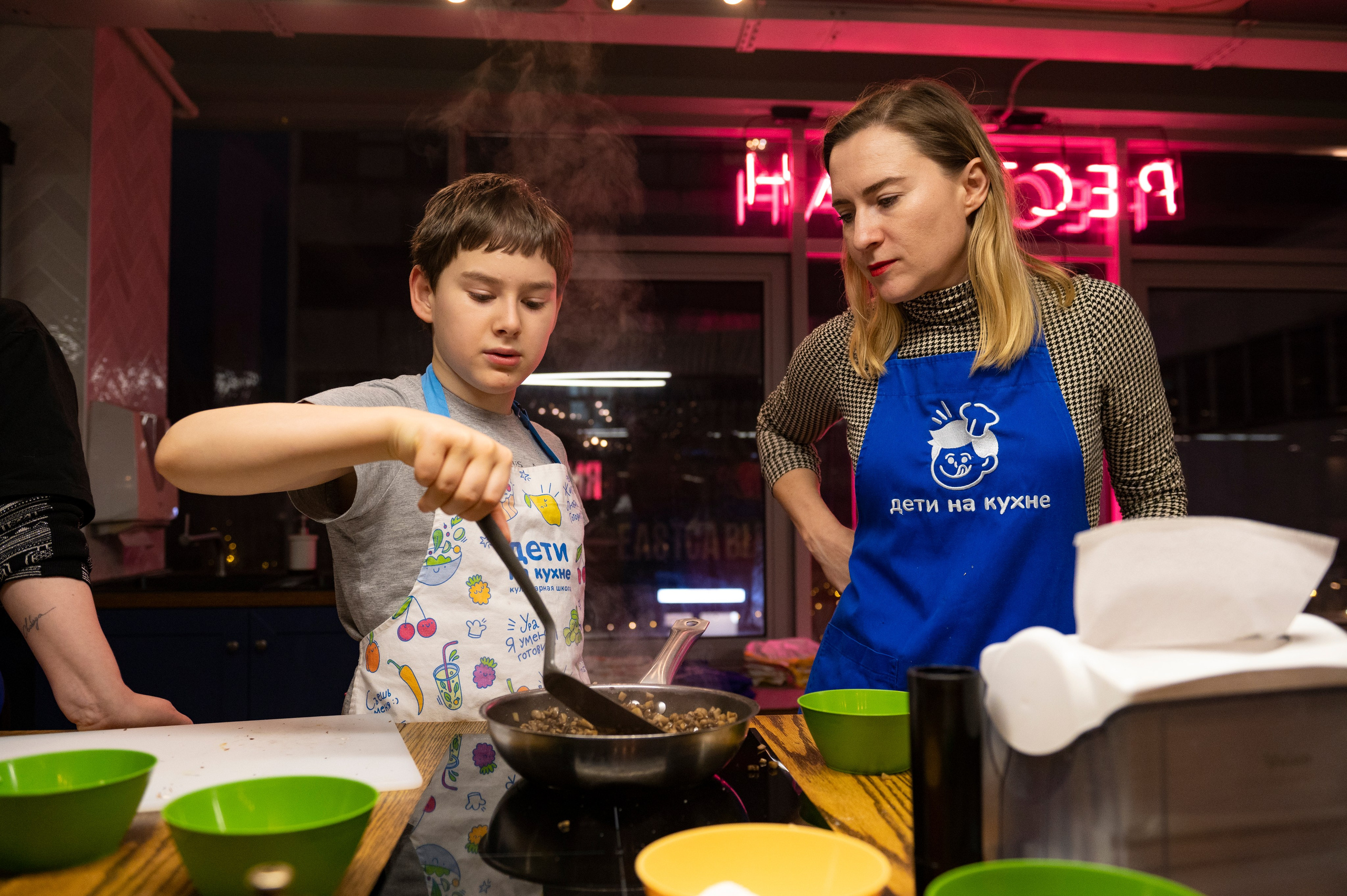 «Добро на кухне» — благотворительная акция. Serg PG Photography — репортажная фотосъемка в Петербурге