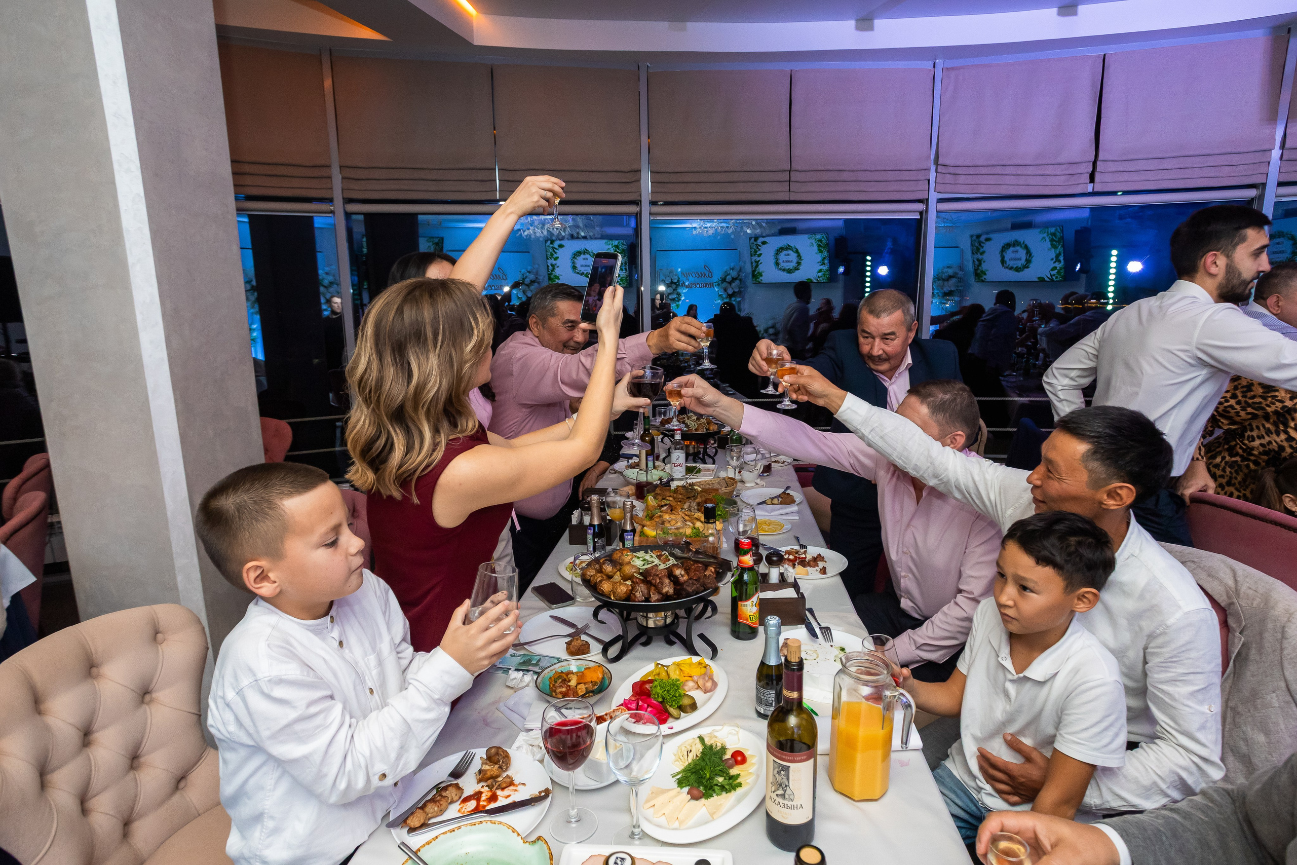 Банкет Иван и Даниэла. Репортажный фотограф Анапа