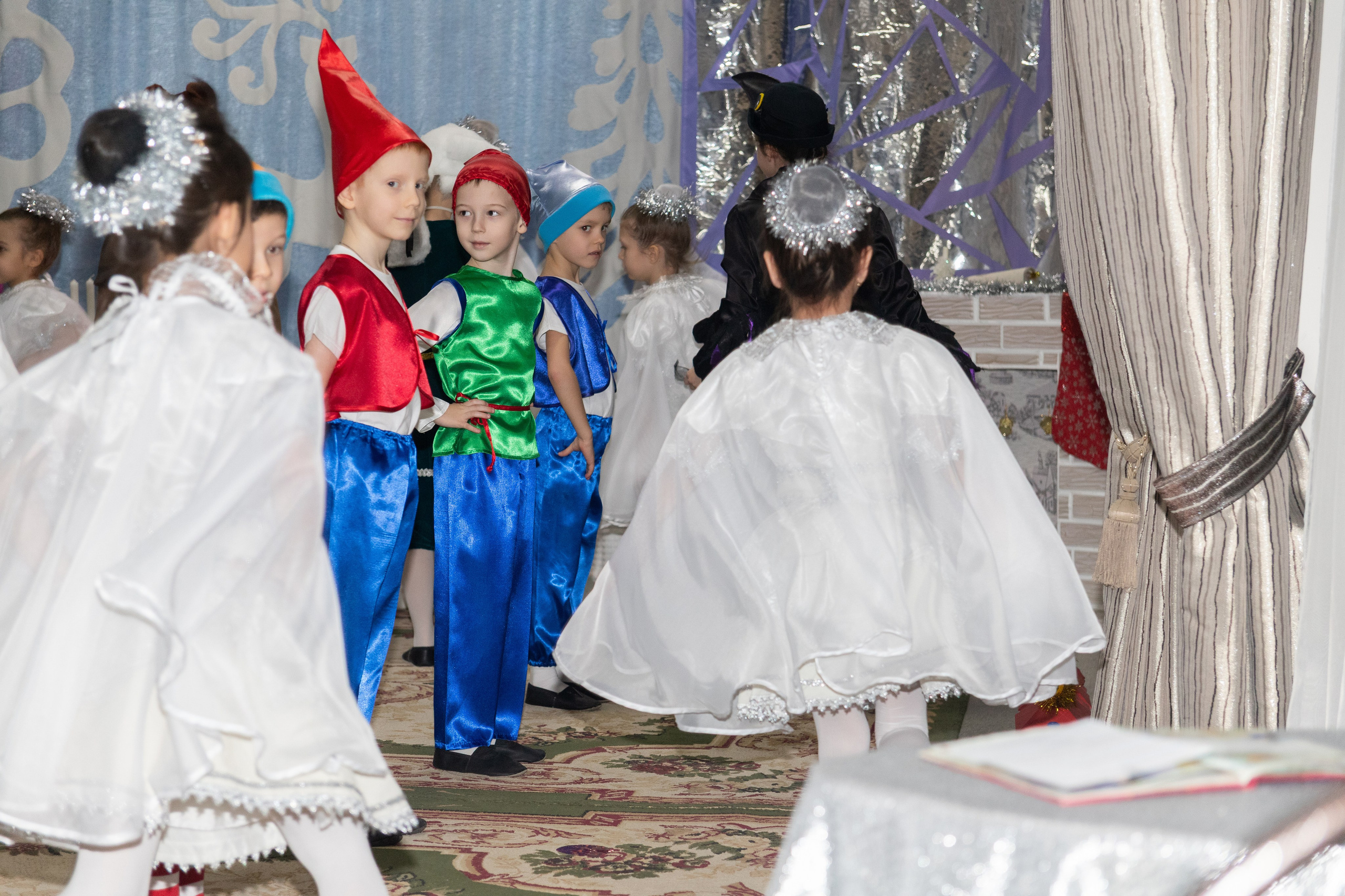 Новогодний утренник подготовительной группы. Индивидуальный и свадебный фотограф в Москве, Электростали и Туле Кадейкина Екатерина