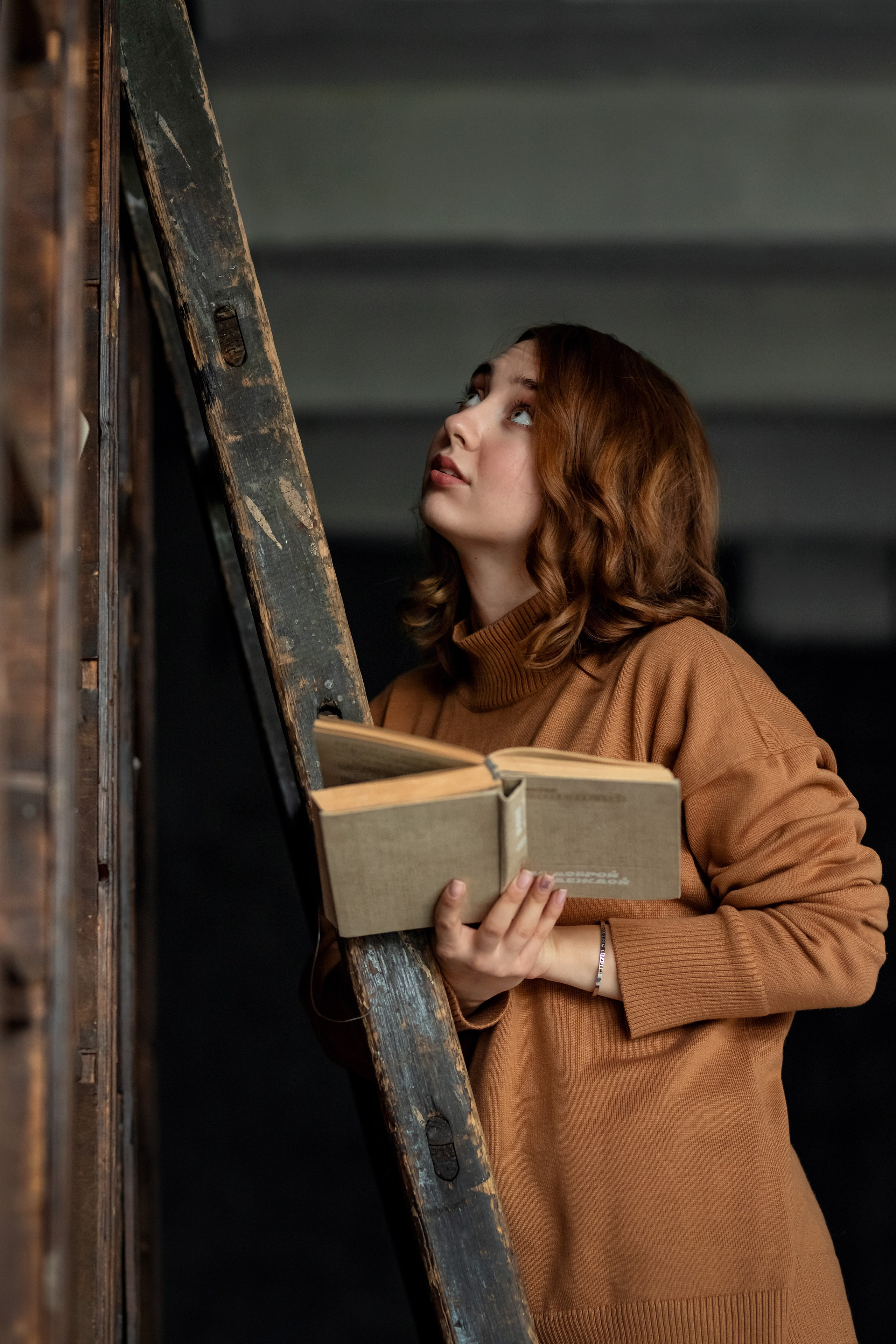 Wood Studio. Фотограф в Москве. Женские фотосессии, love-story, контент