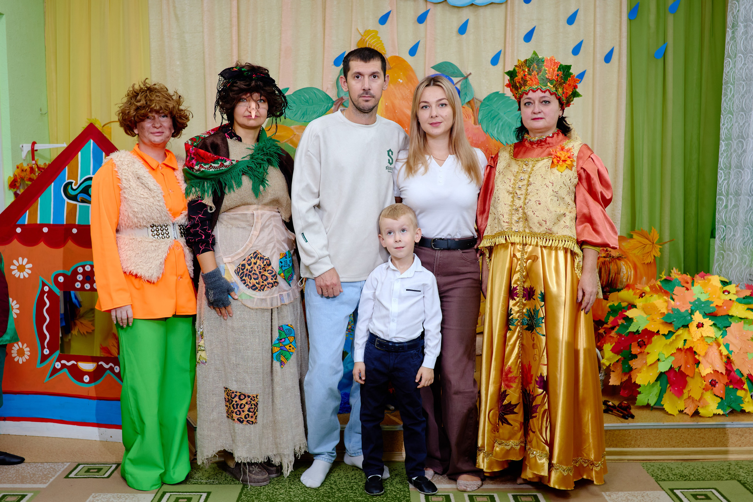 Осенние сьемки в детском саду таганрог. Фотограф Выпускные альбомы Таганрог Сергей Коробченко