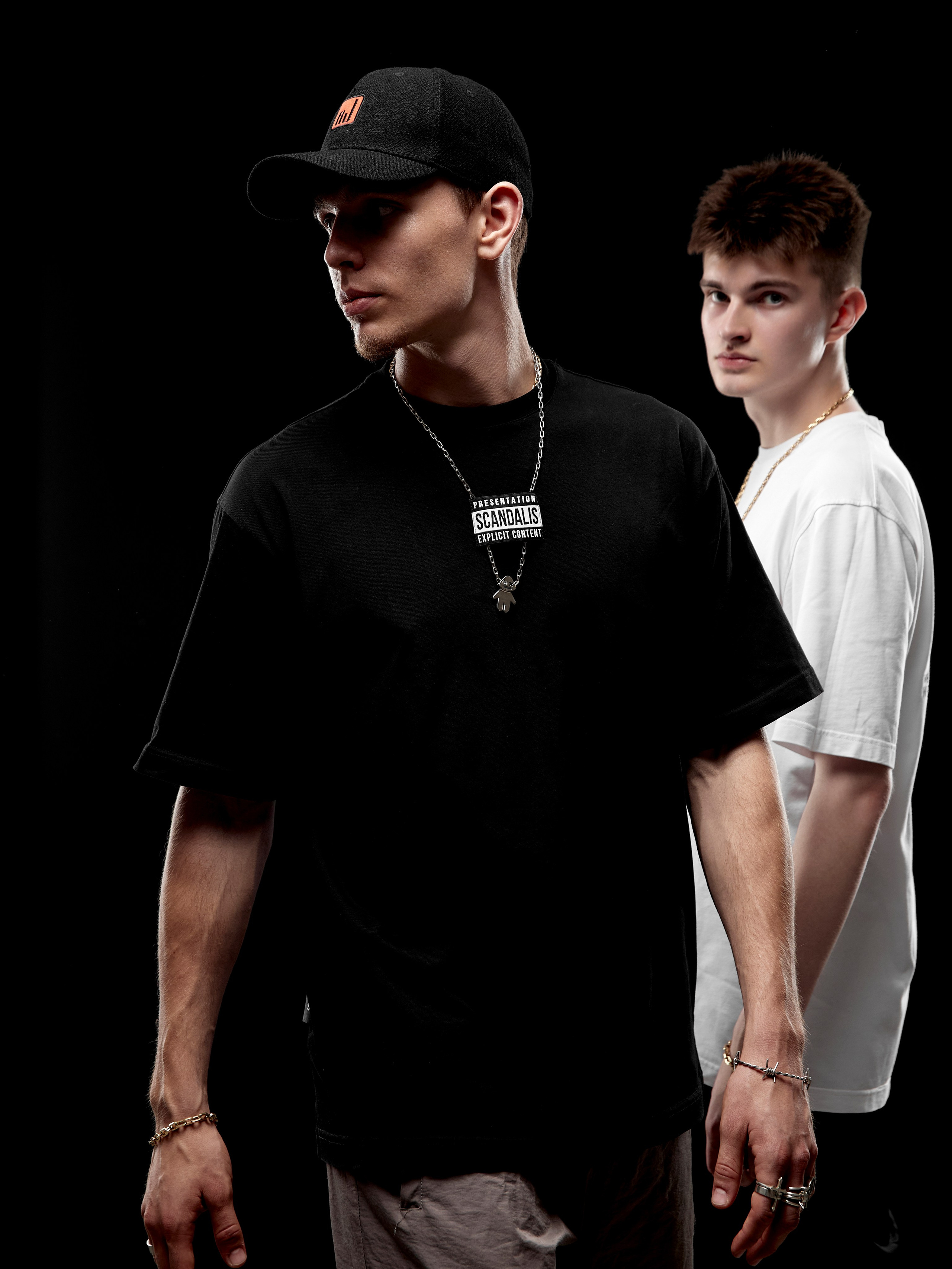 Фотосъемка аксессуаров с моделью в Ростове-на-Дону. Предметный и бизнес фотограф в Ростове-на-Дону Александра Степанова