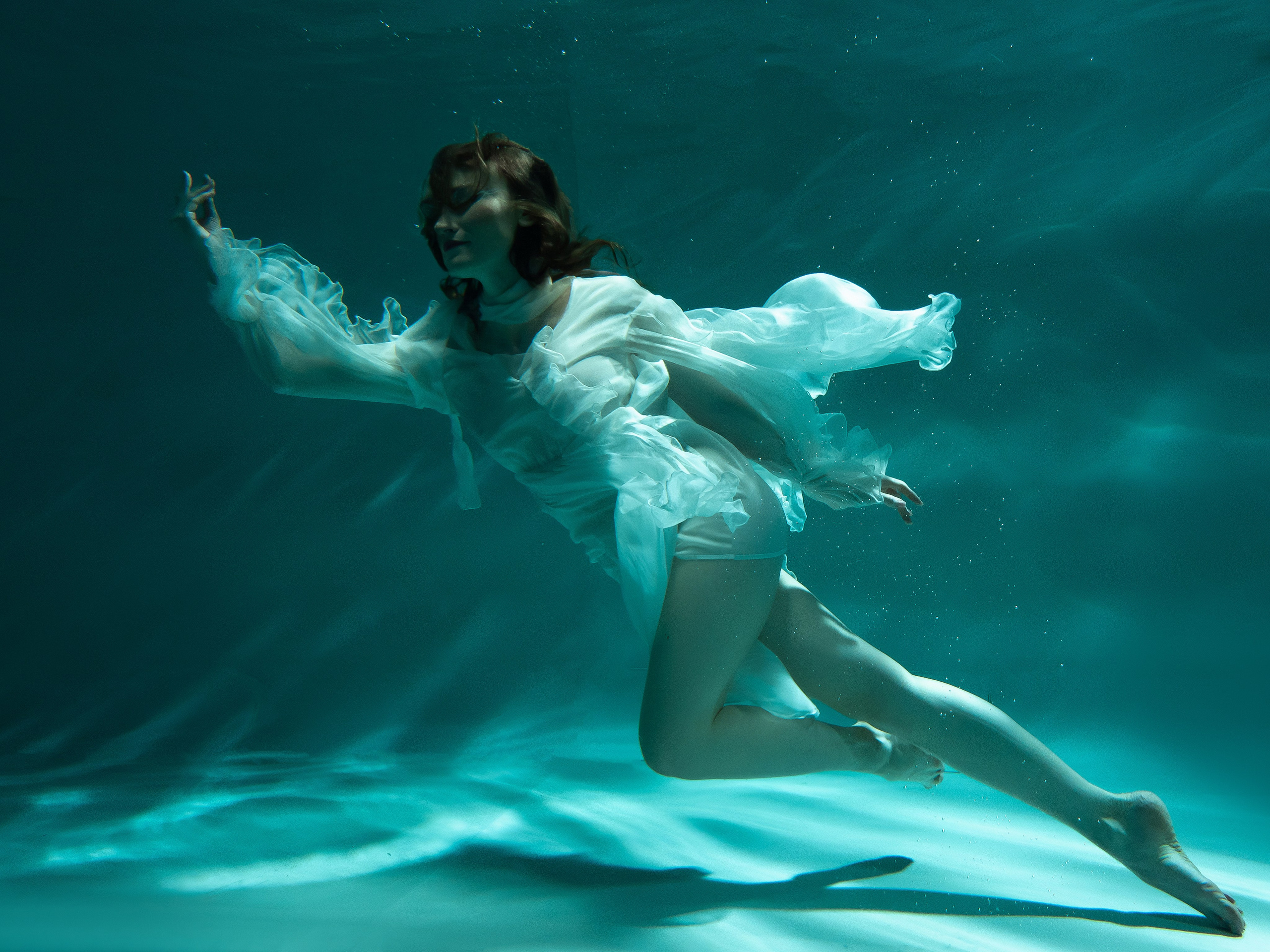 Персональная съёмка под водой для Мили. Фотограф Кристина Берг