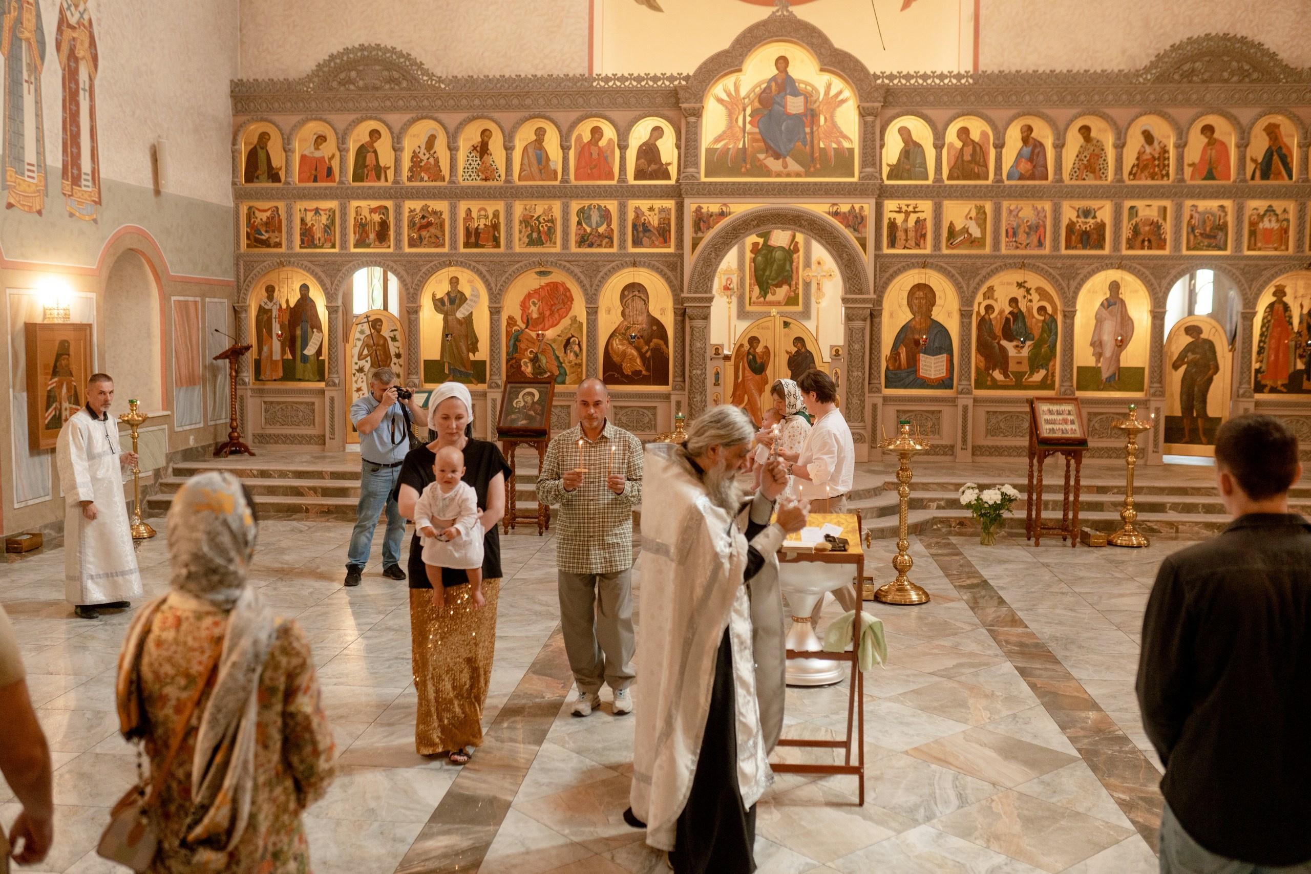 Лев. Храм Живоначальной Троицы в Троицке. Семейный фотограф в Москве Лилия Лебедева