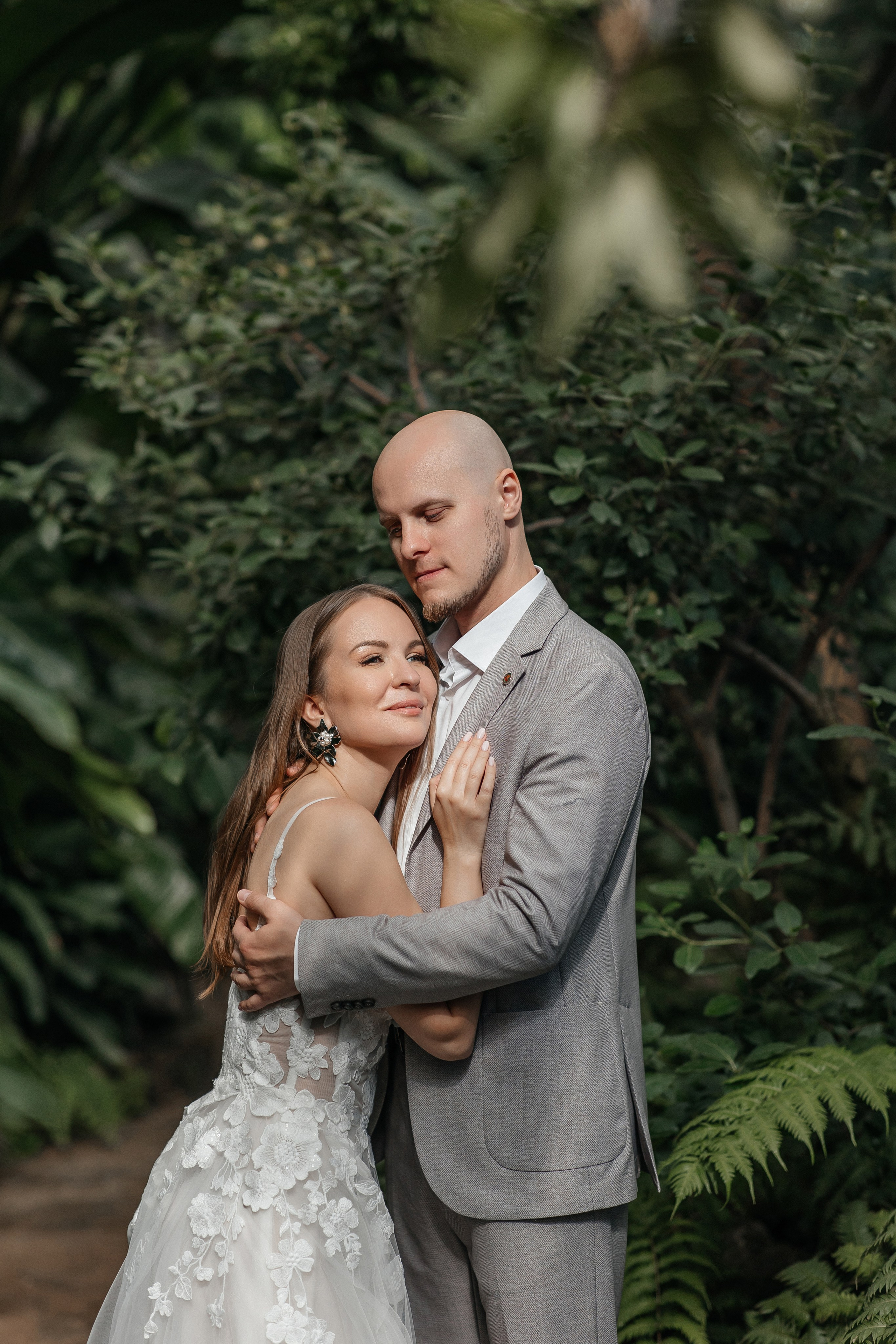 Свадебная фотосессия в Старой фондовой оранжерее Ботанического сада