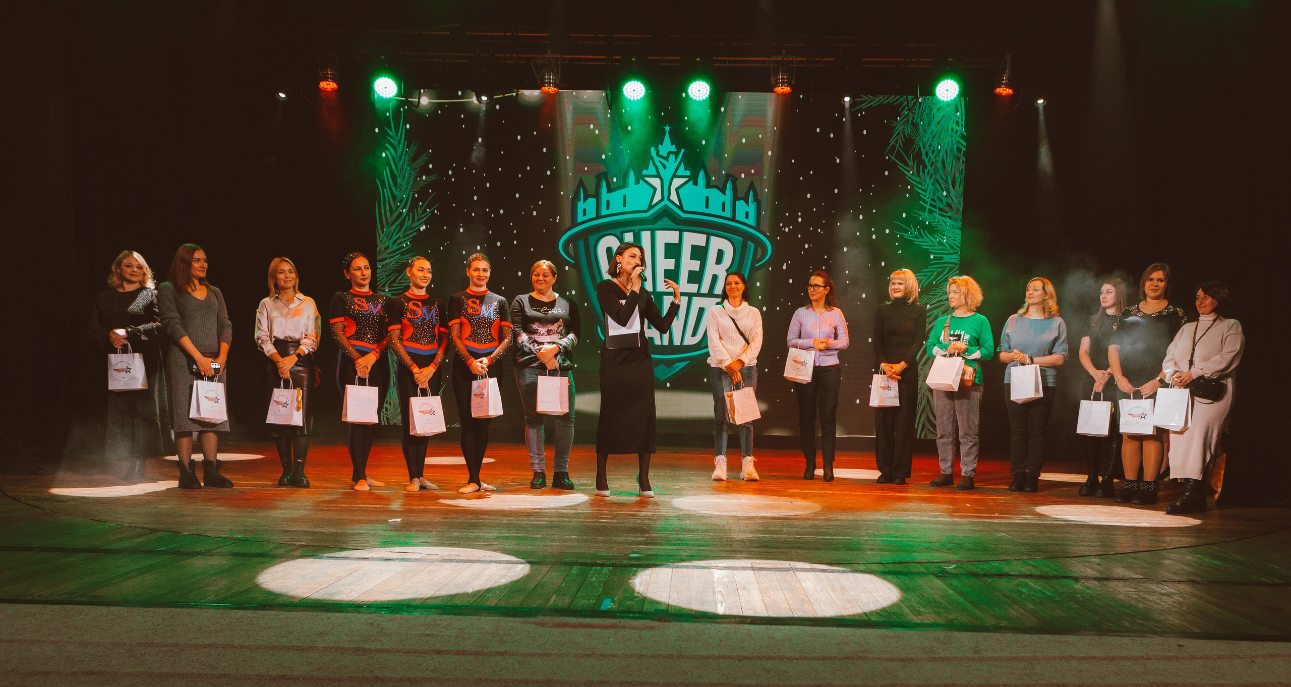 КОСМИЧЕСКОЕ НОВОГОДНЕЕ ПУТЕШЕСТВИЕ «CHEER LAND». Репортажный, семейный, свадебный, портретный фотограф