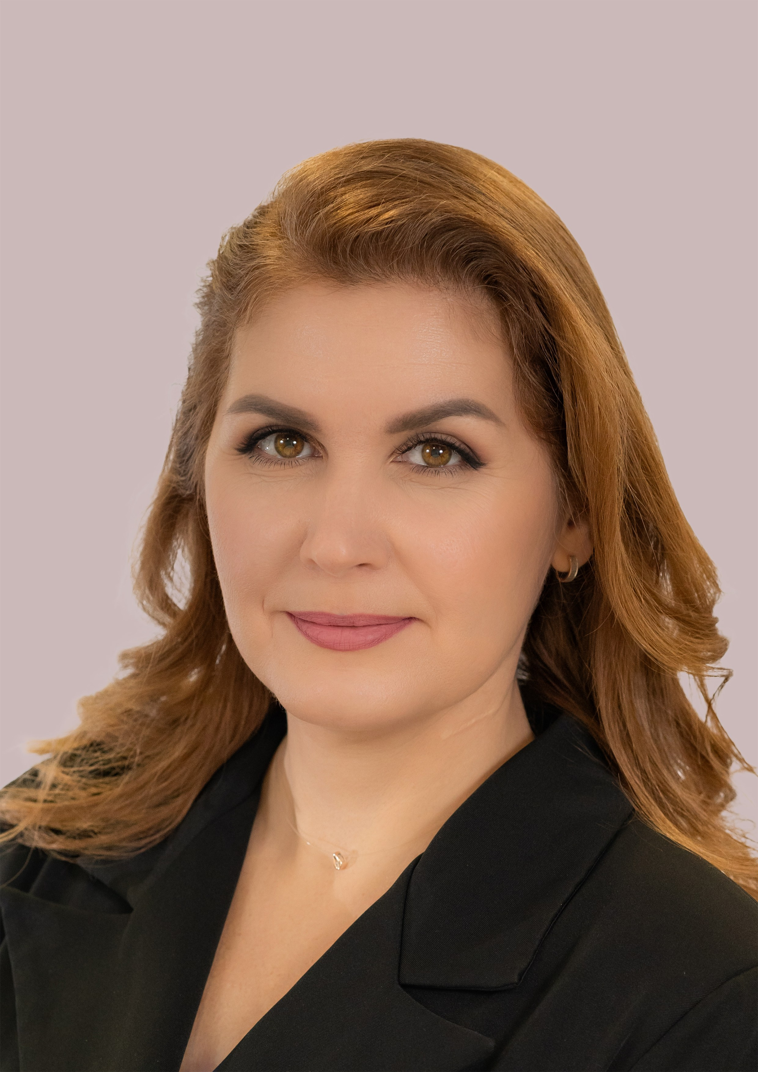 Корпоративные портреты сотрудников. Свадебный и семейный фотограф в Омске Белозерова Александра