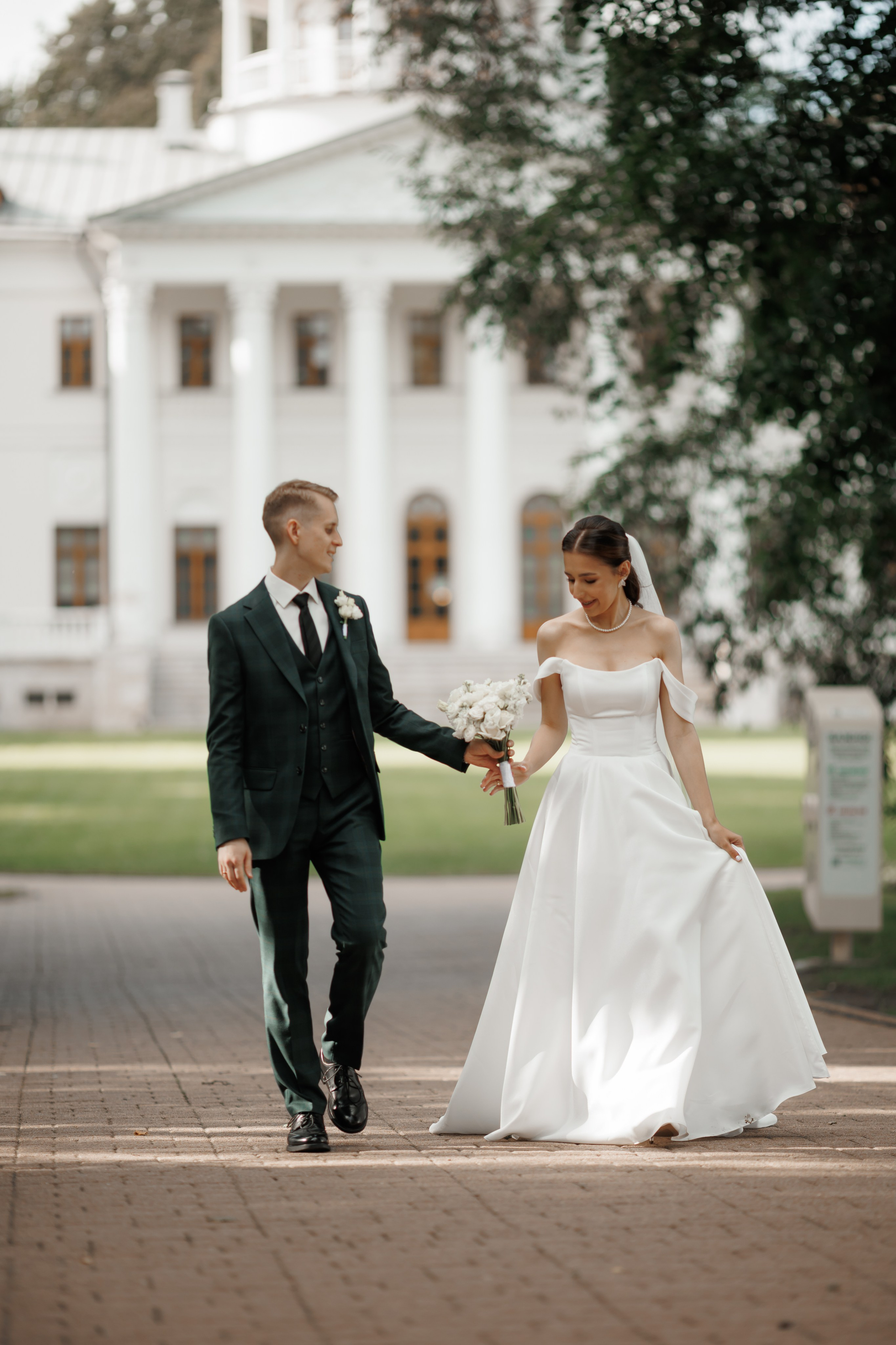 Регистрация в отеле Fish Point, ЗАГС Бутово, прогулка в Остафьево. Свадебный и репортажный фотограф (Москва, Королев и другие)