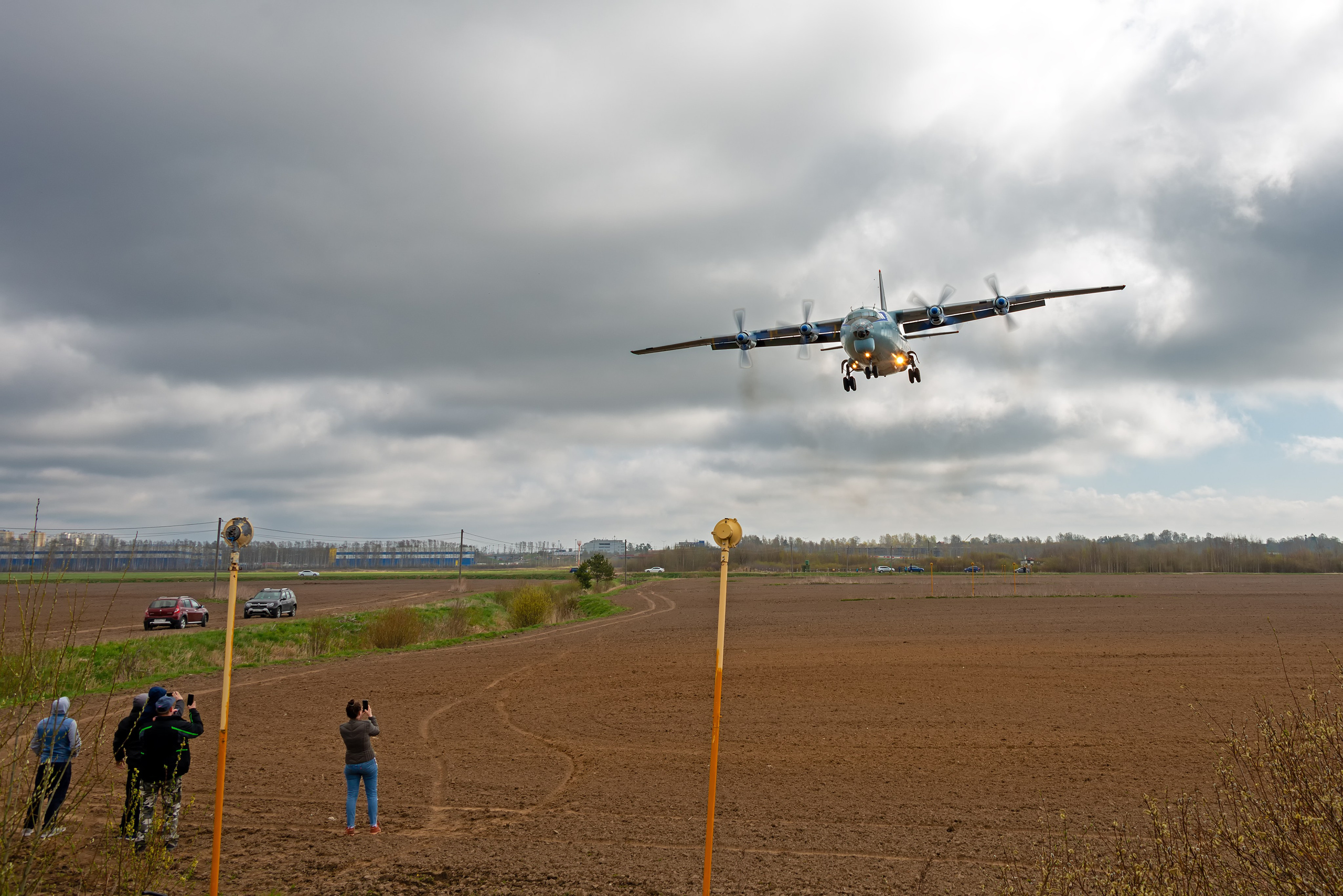 Авиация: самолеты, вертолеты, небесные зарисовки. От прошлого к будущему авиации через фотографию