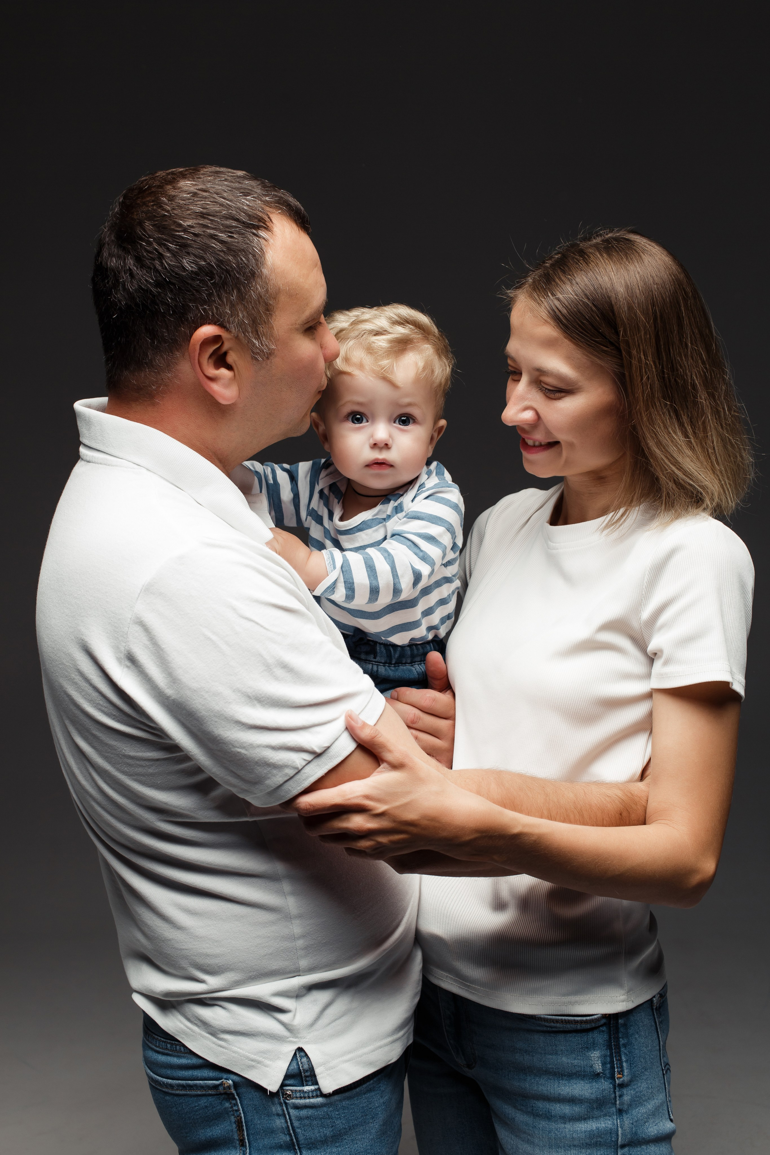 Ирина и Павел семейная фотосессия. Женский фотограф в Оренбурге Ирина Заводчикова