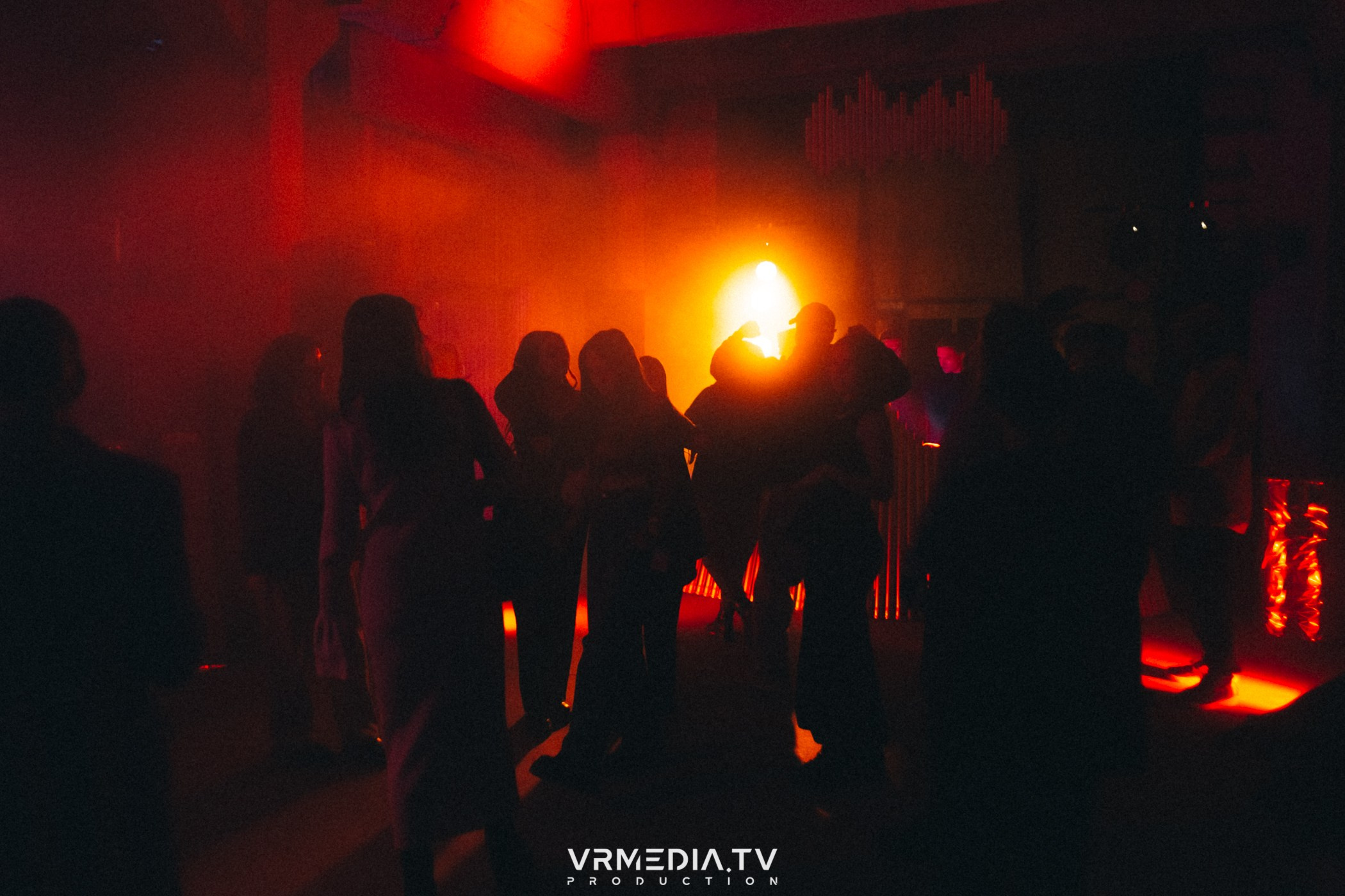 WEEKEND HALL в культурном пространстве «Редакция»