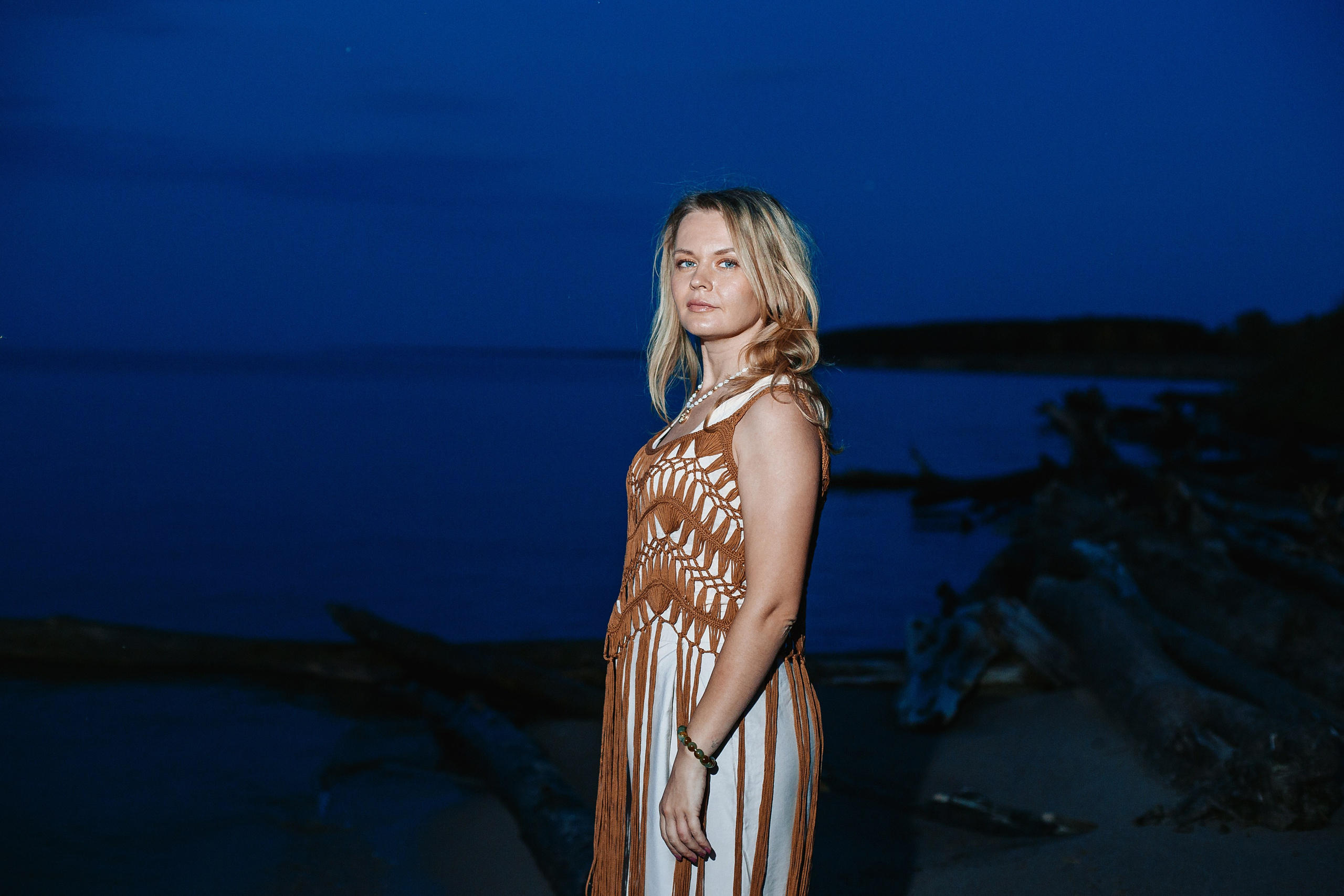 Настя, съемка на море и в поле. Выпускные альбомы Искитим, Бердск и Новосибирск Крюкова Елена