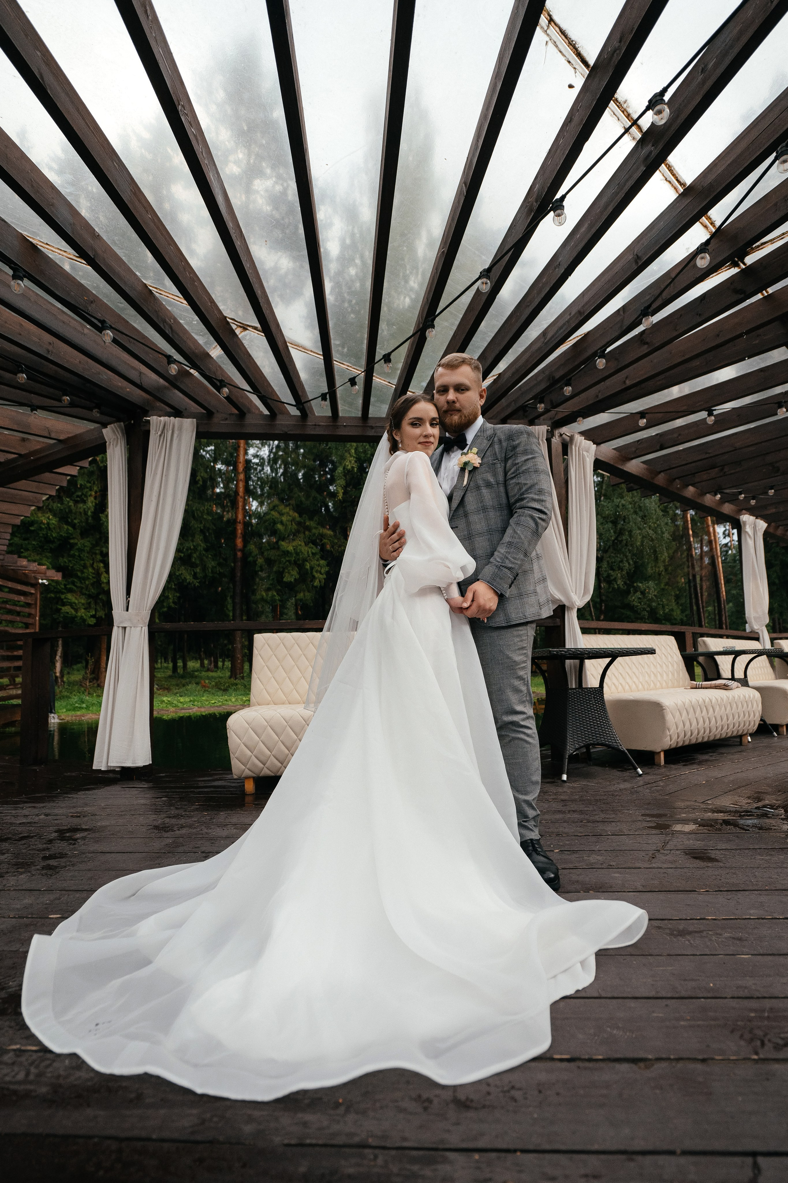 Дождик свадьбе не помеха! Гребнево, Барин. Свадебный и семейный фотограф Виктория Носачёва. Щелково, Москва и МО