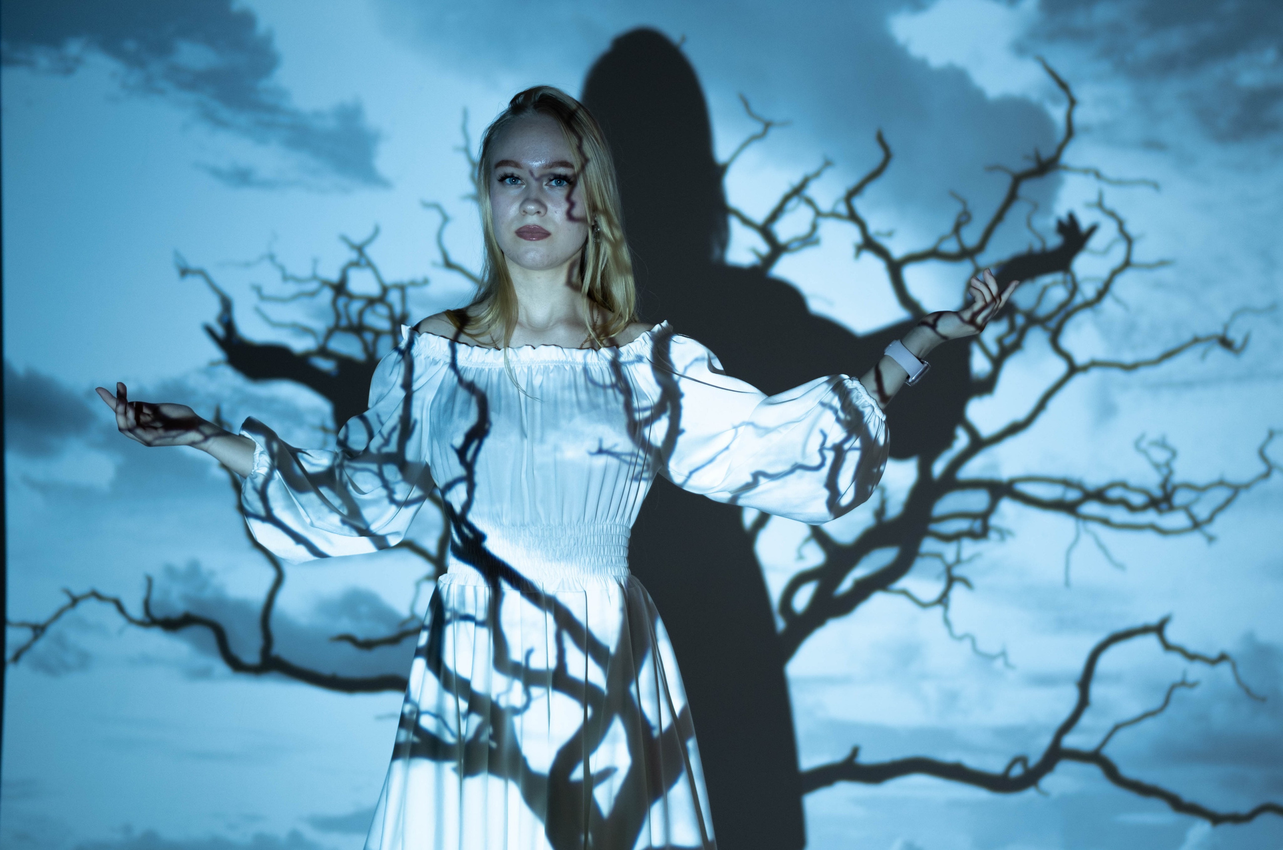 Проектор 16.03.25. Студийный, портретный, семейный фотограф Южно-Сахалинска Яна Радаева