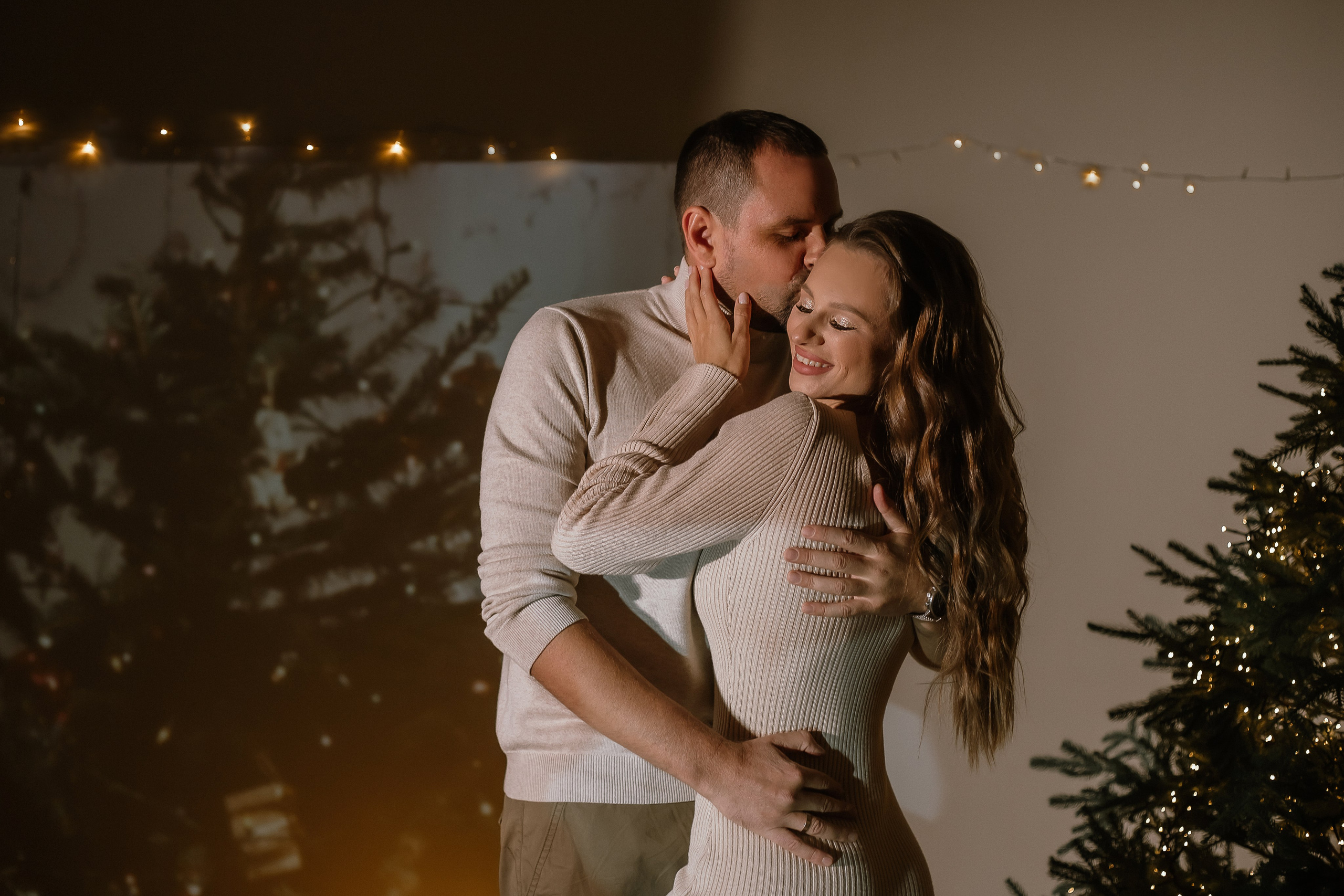 Семейная серия Анастасии вечером в студии, с проектором. Фотограф Екатеринубрг/Верхняя Пышма