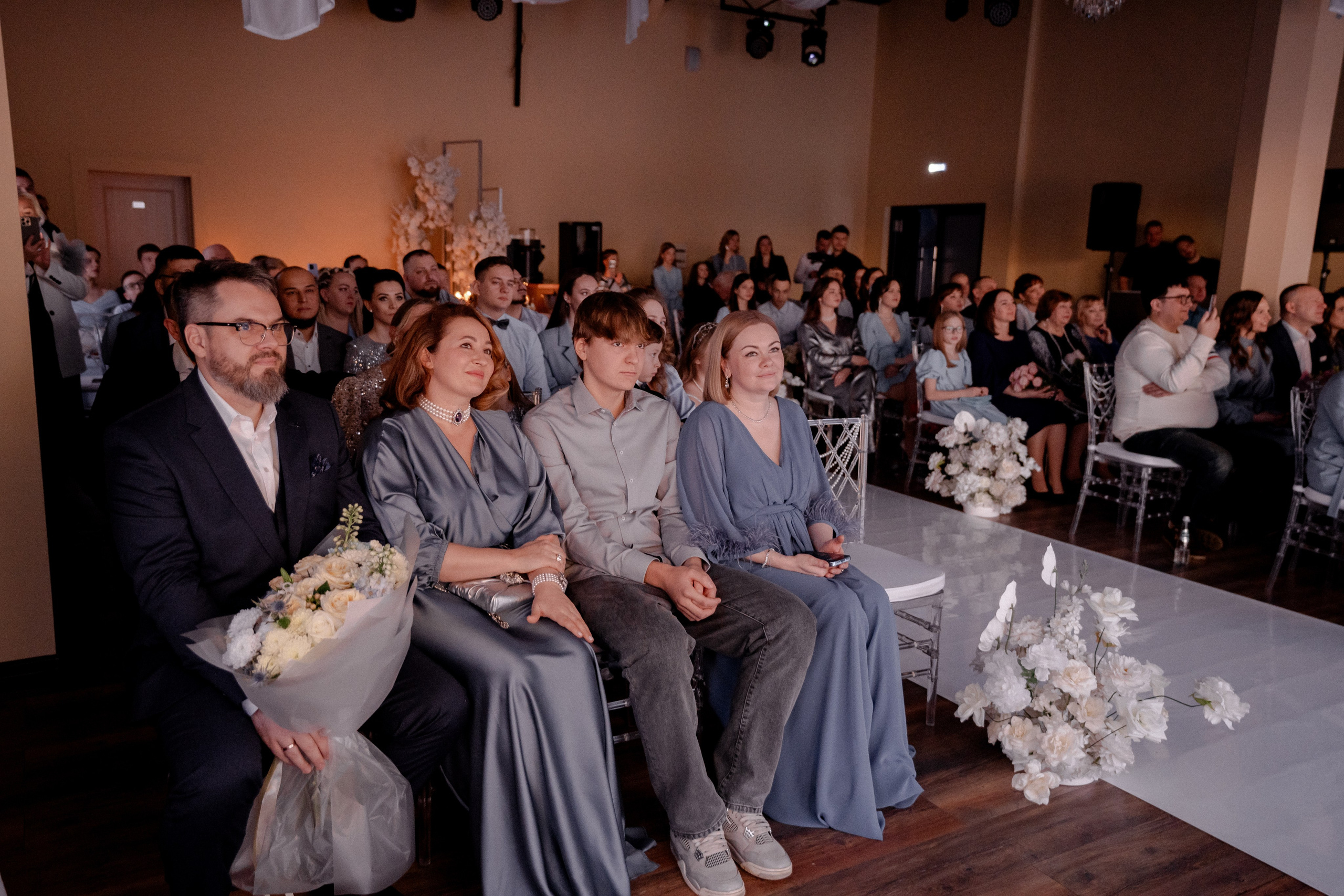 СВАДЕБНАЯ СЬЕМКА СБОРОВ В ОТЕЛЕ И ВЫЕЗД НА ЦЕРЕМОНИЮ (СНЯТО В СИБИРЕ В НИЖНЕВАРТОВСКЕ). Профессиональный фотограф, Санкт-Петербург — Виктория Богомолова