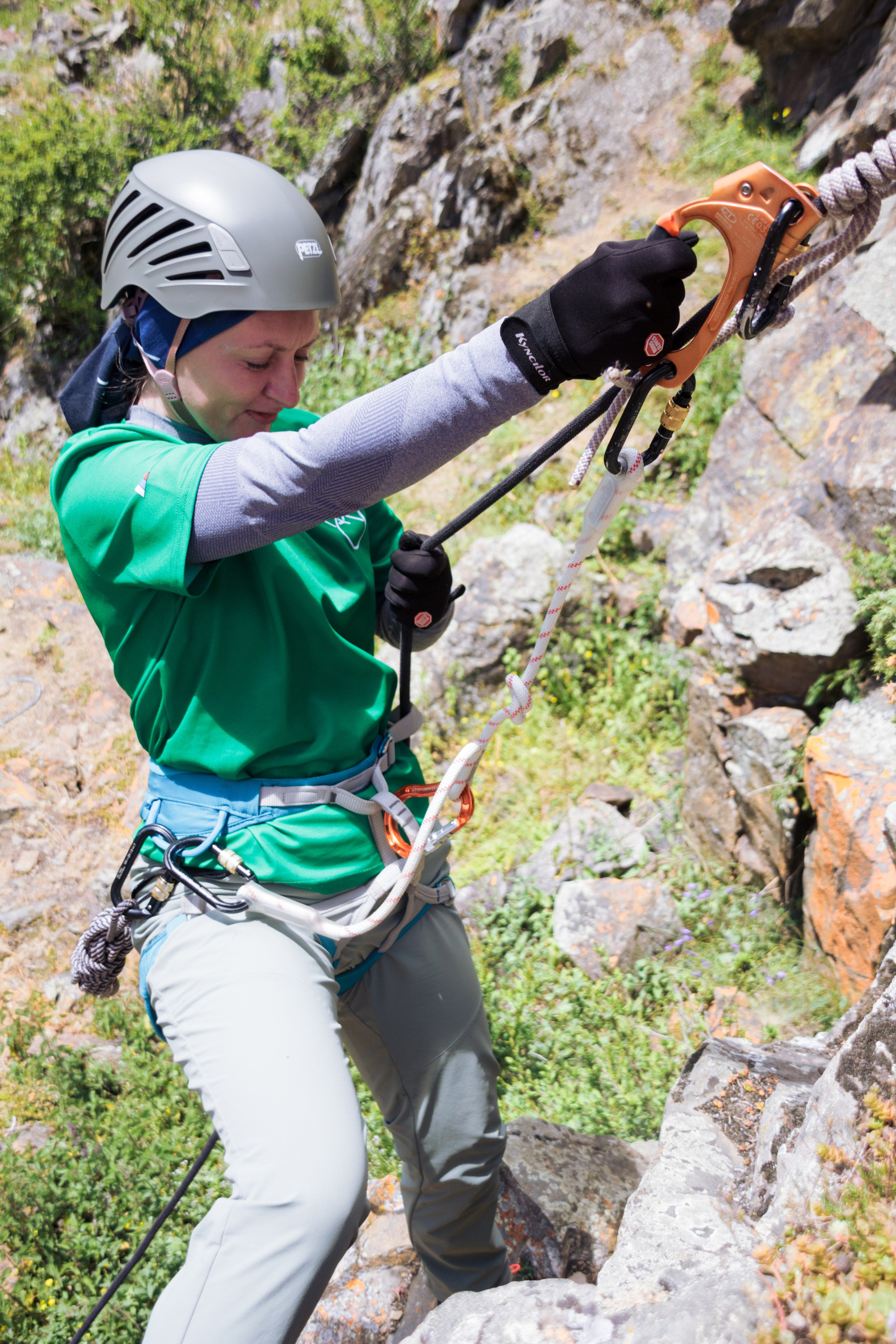 Тренировка на скалах в альплагере (Пример съемки). Фотограф Котий Даниил