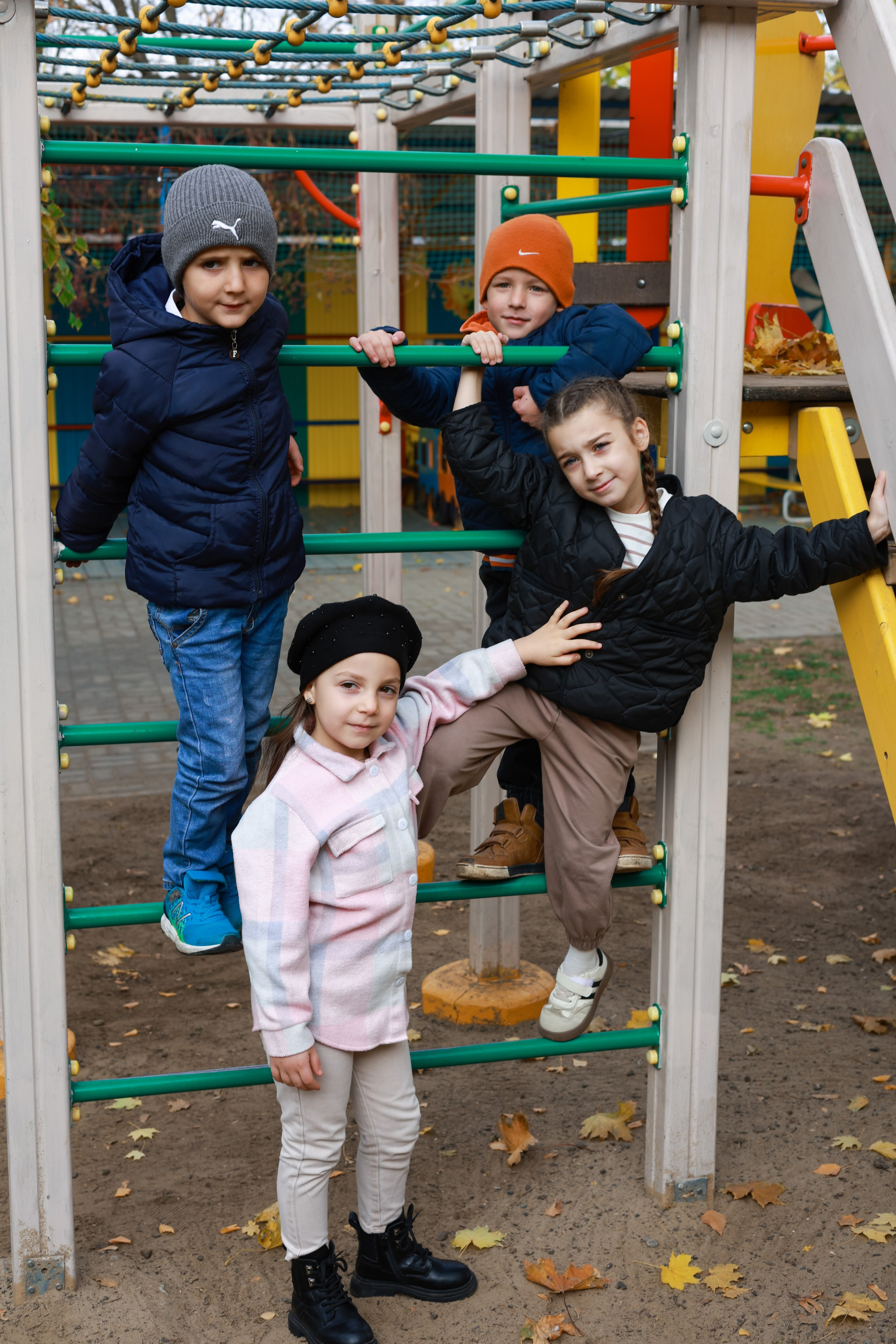 Выпускные съемки «Детский сад» Групповые фото. «ФотоЛерия» ФОТОГРАФ ВЫПУСКНЫЕ АЛЬБОМЫ