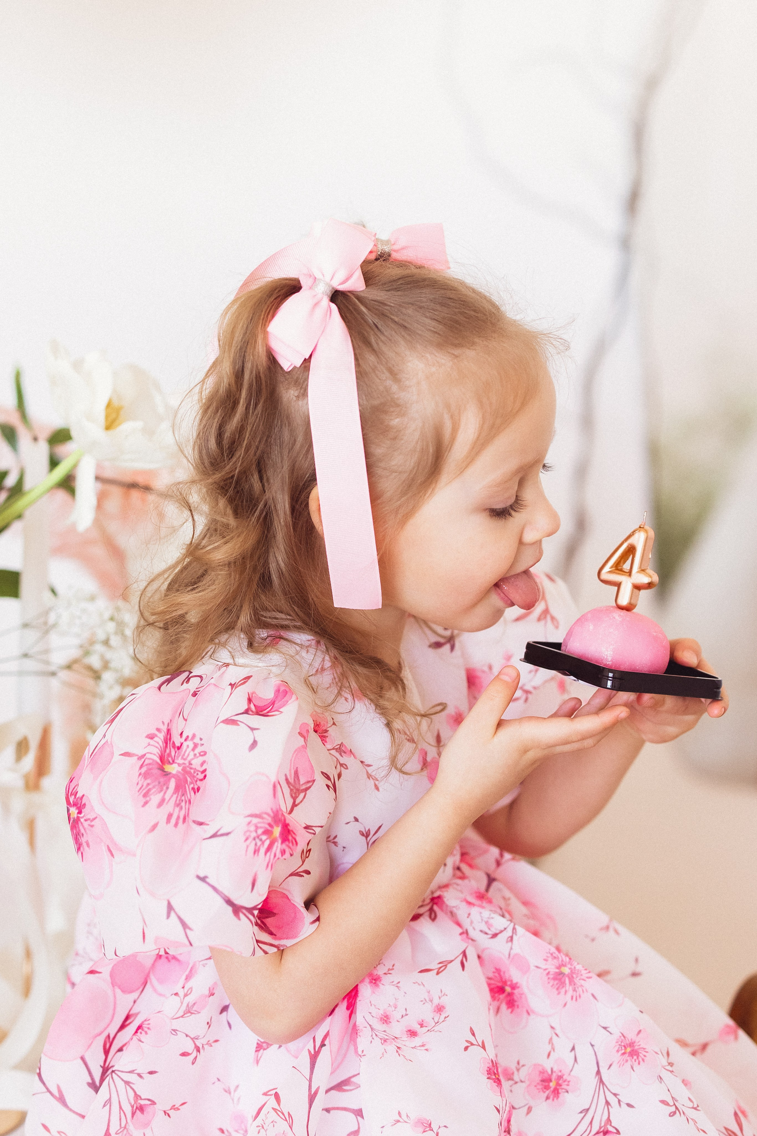 Фотосессия с живыми цветами в фотостудии г. Краснодар. Семейный и детский фотограф в Краснодаре Анна Трашкова