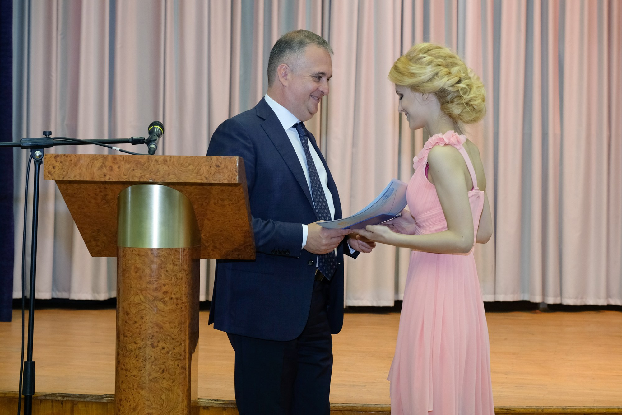 Выпускной альбом. Фото и видеосъемка