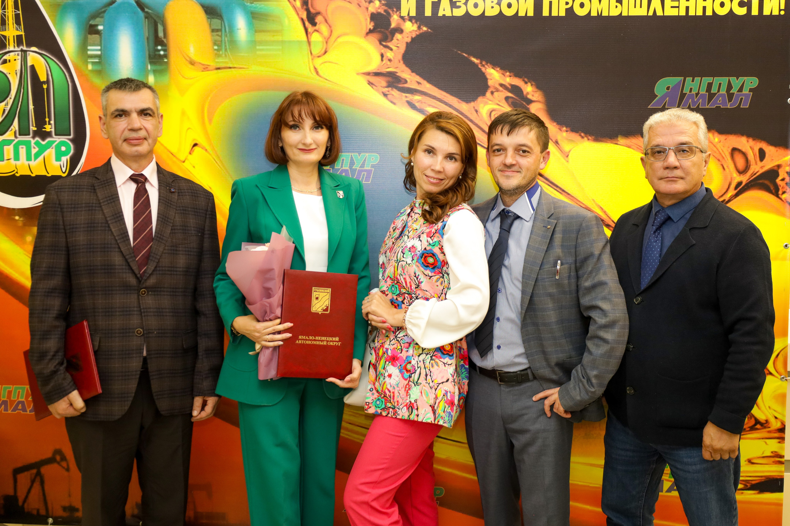 Награждение ко дню работников нефтяной, газовой и топливной промышленности. Фотограф в Губкинском | Александра Артамонова