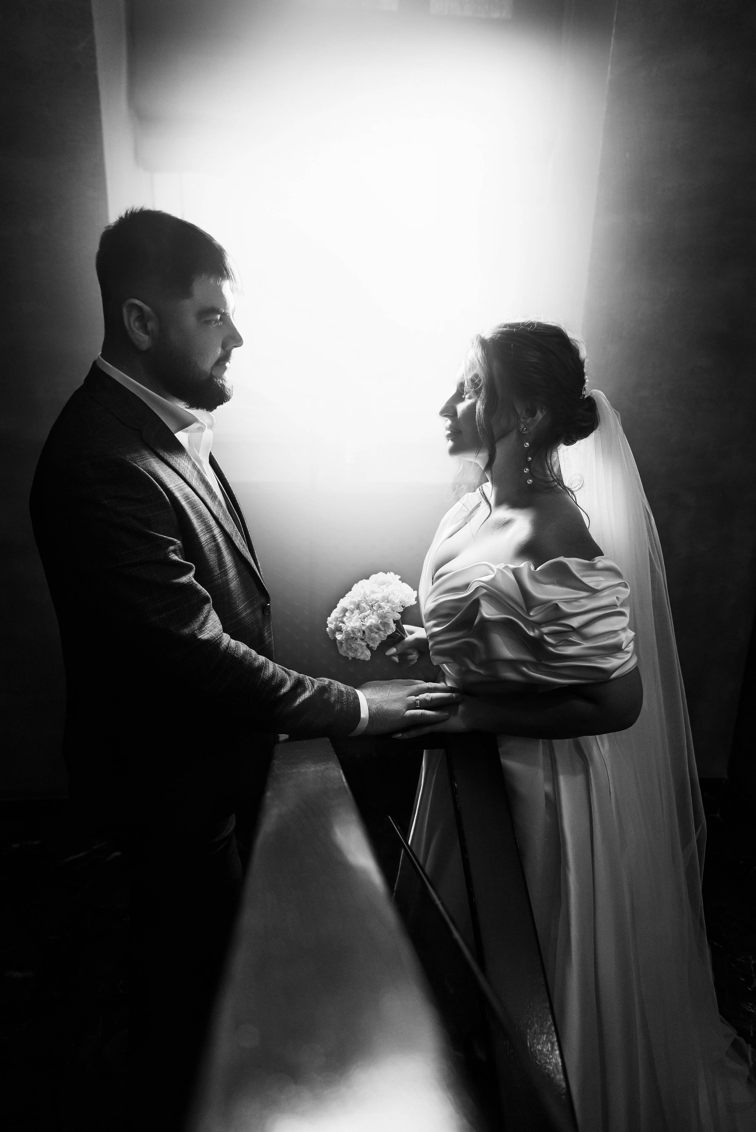 Свадебная фотосессия в отеле Томь г. Кемерово