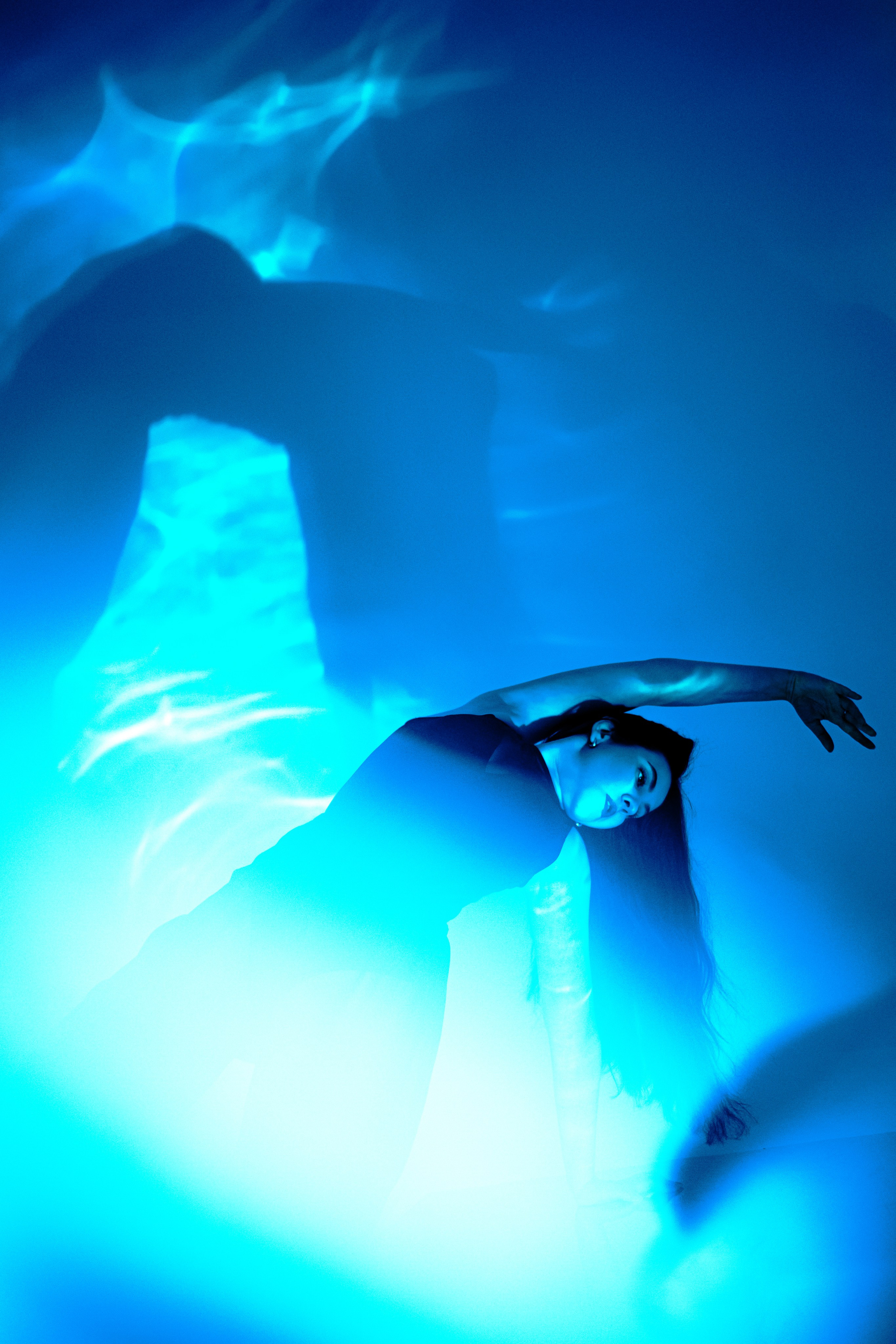 Магия танца: Солнце и Вода. Арт-фотограф Крис Л. в Тобольске: портрет, семейные, свадьбы