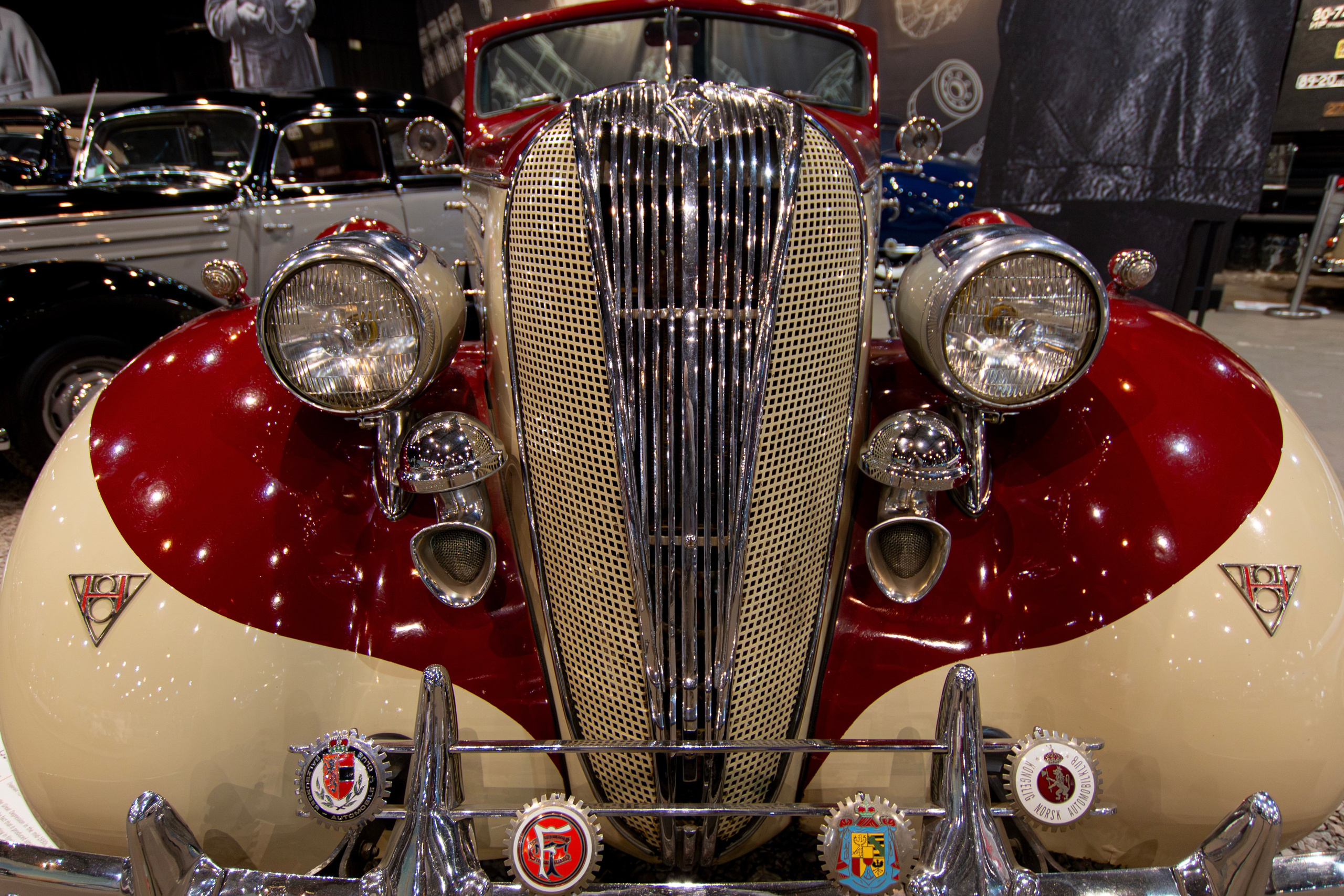 Музей Автомобили мира г. Москва. Фотограф Илья Варакин