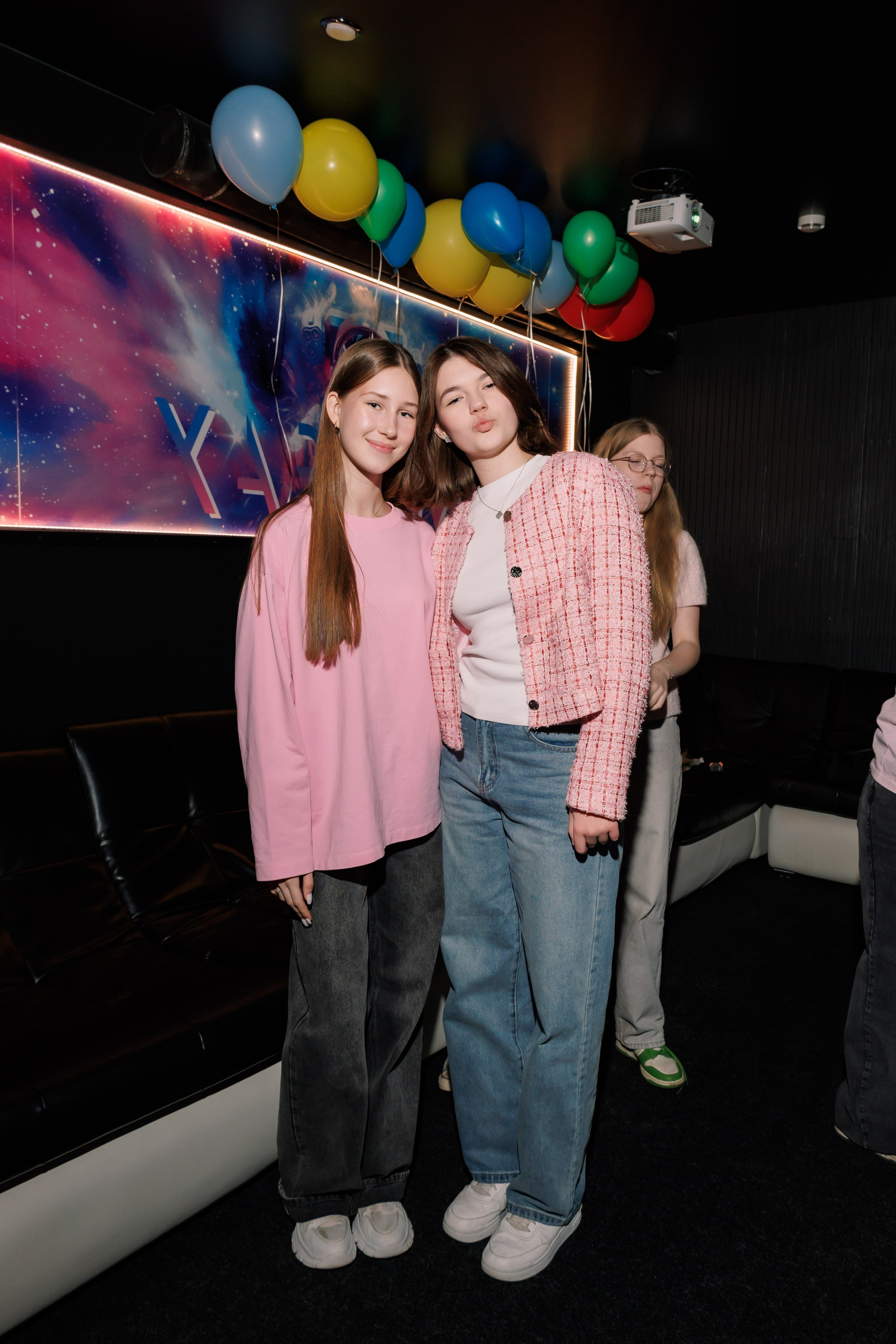 День Рождения в караоке. Фотограф в Москве Дмитрий Емельянов