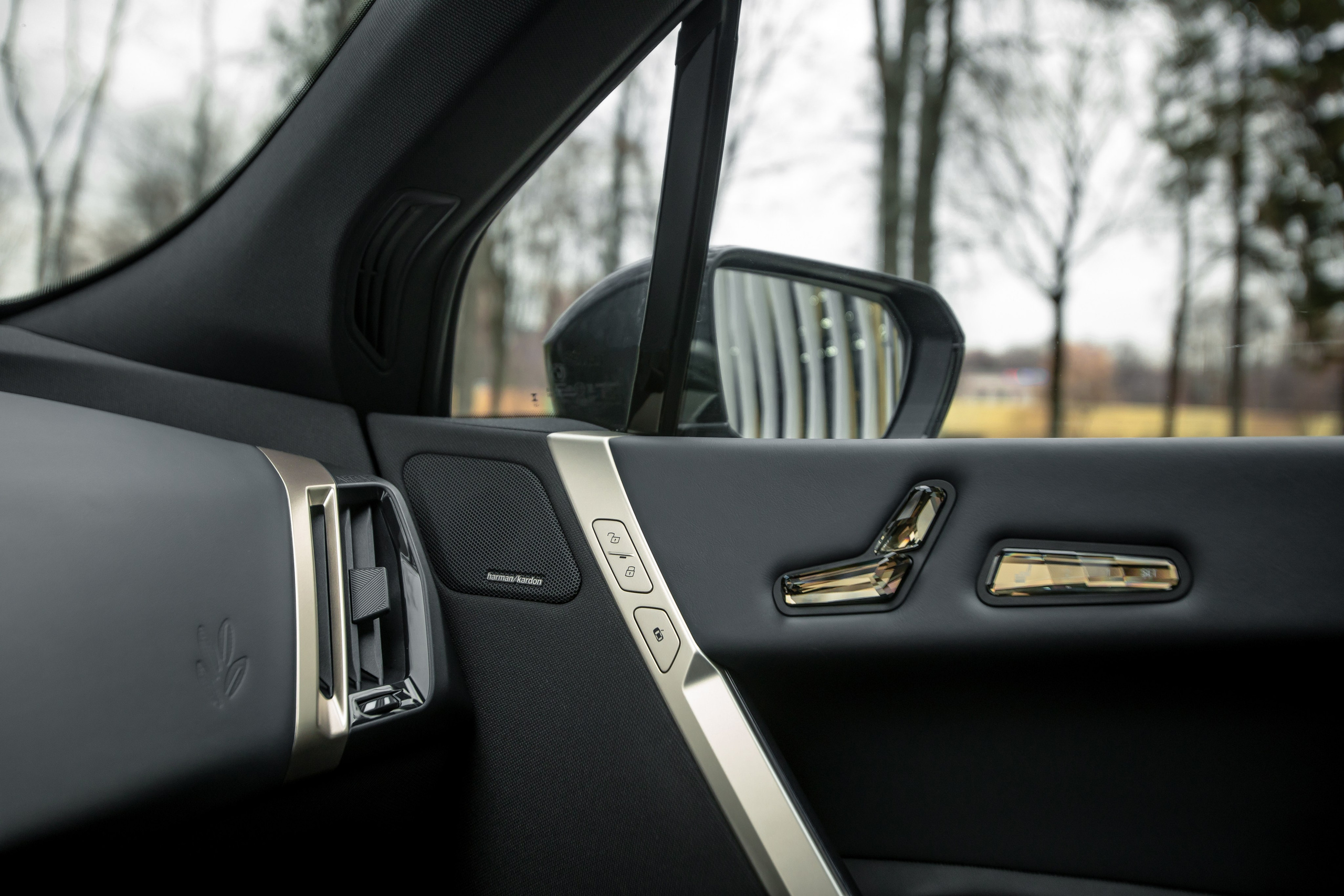 BMW iX. Автомобильный фотограф в Москве Андрей Емельянов