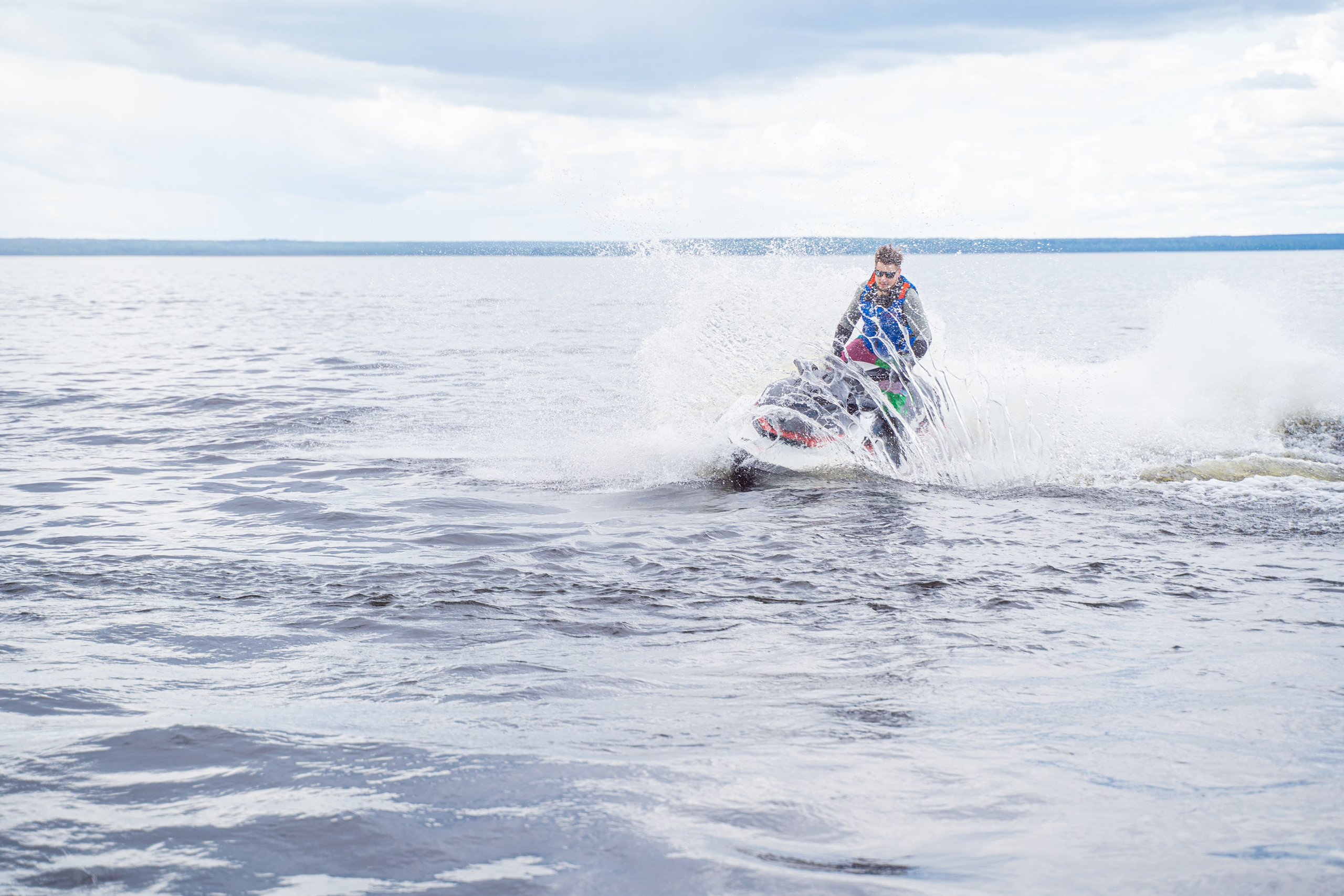 Гидровыезд в Коневский мужской монастырь. Свадебный, семейный, портретный, репортажный фотограф в Санкт-Петербурге