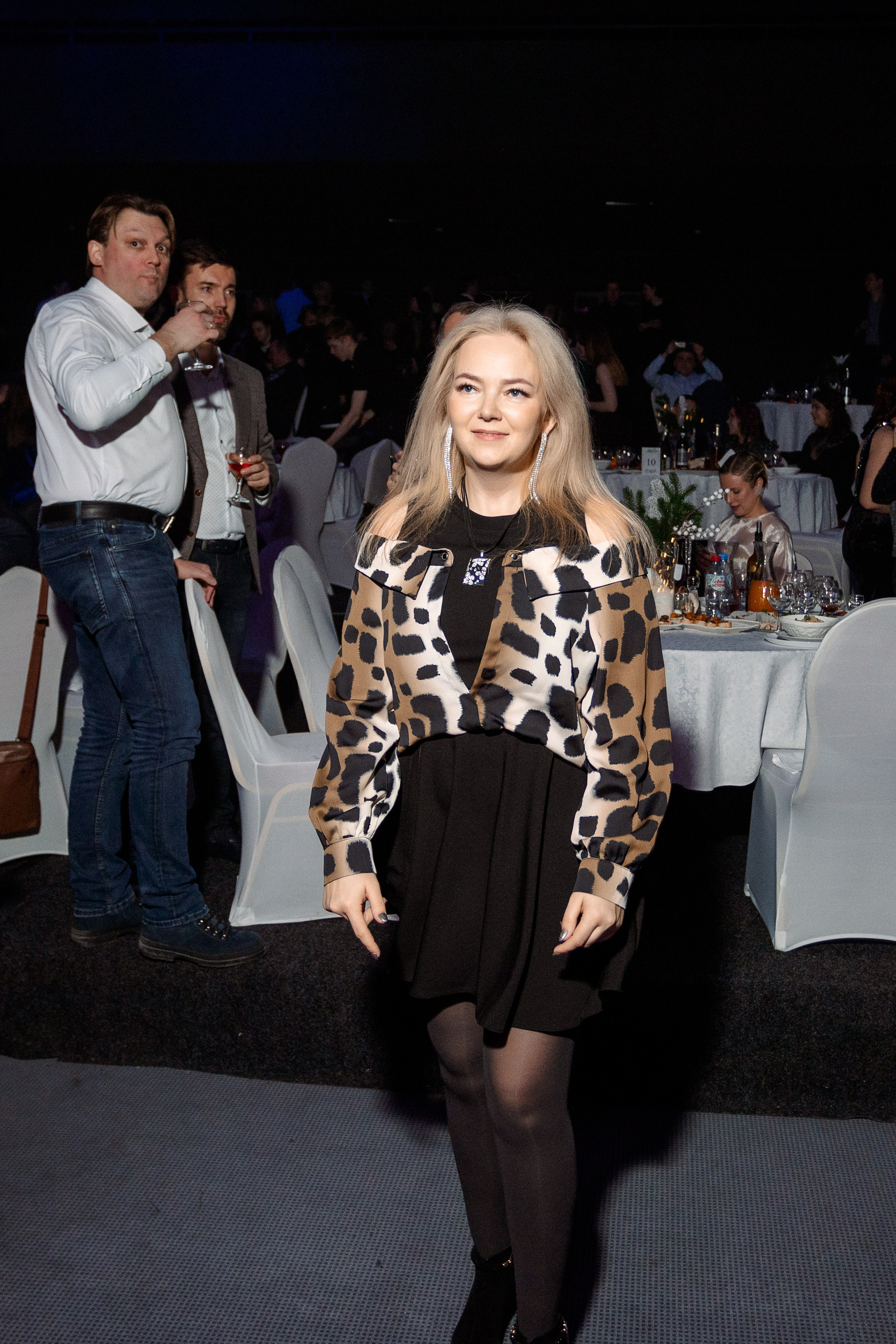 РЕПОРТАЖ: НОВЫЙ ГОД В ДК МЕТАЛЛУРГ. Профессиональный фотограф в Ижевске Леша Петров