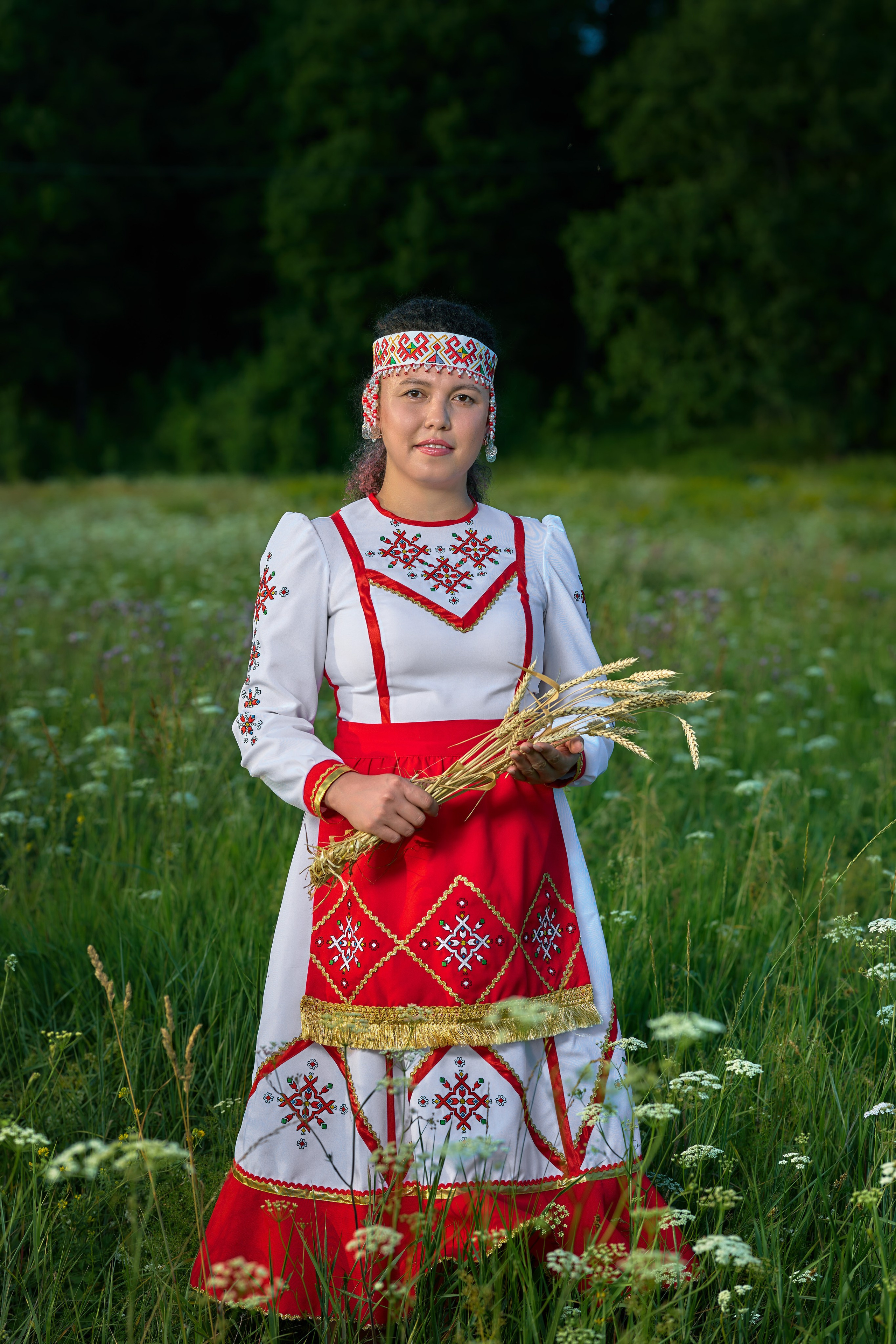 Семейная тематическая фотосессия в народных чувашских костюмах. Чувашия, Чебоксары. Владимир Суздалов (ProMaXe) — Портретный фотограф, тематические фотосессии в Чебоксарах
