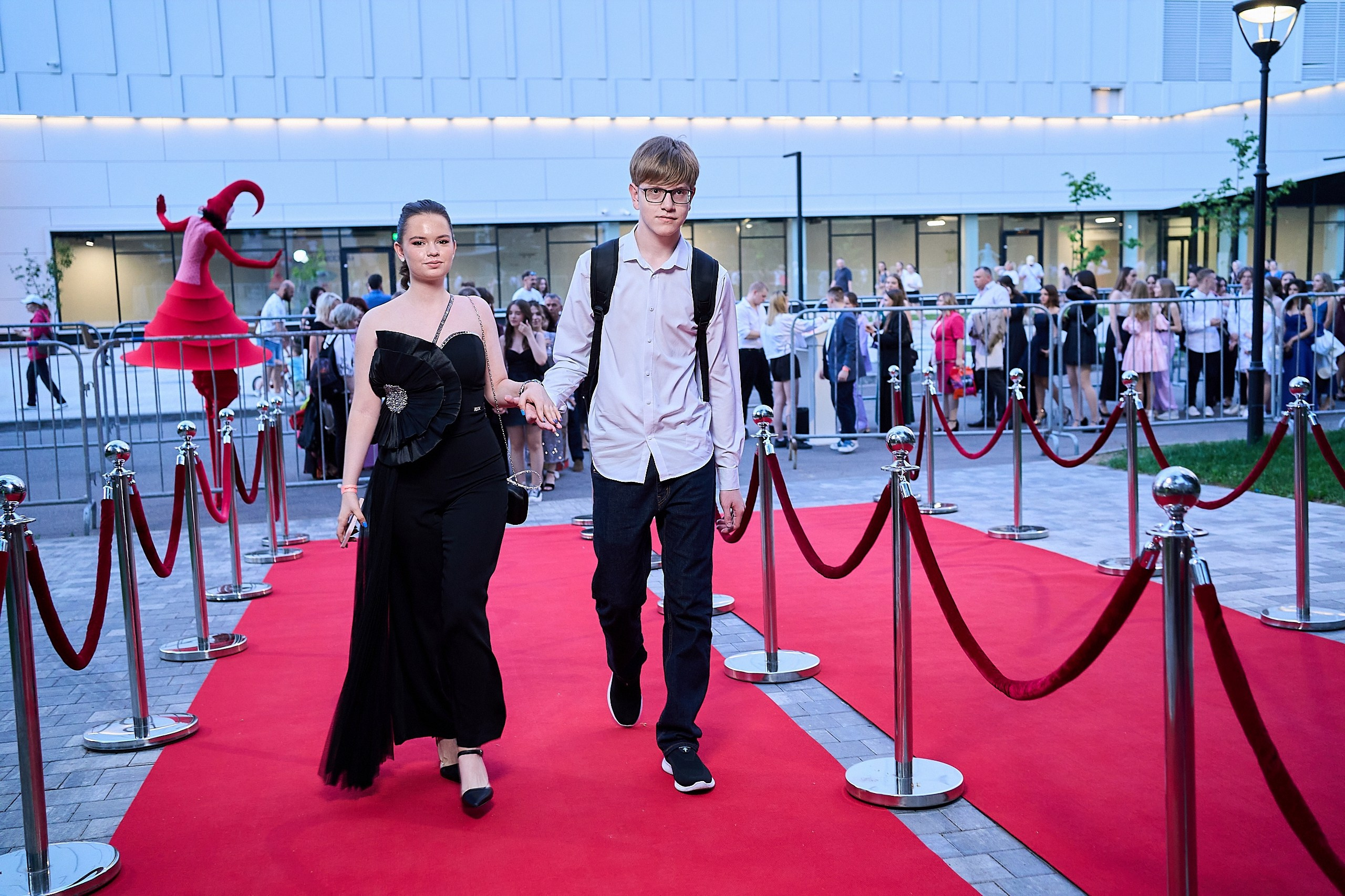 Выпускной 2024 концертный зал Академия ВТБ. Фотограф и Видеограф в Москве. Олег Корушев