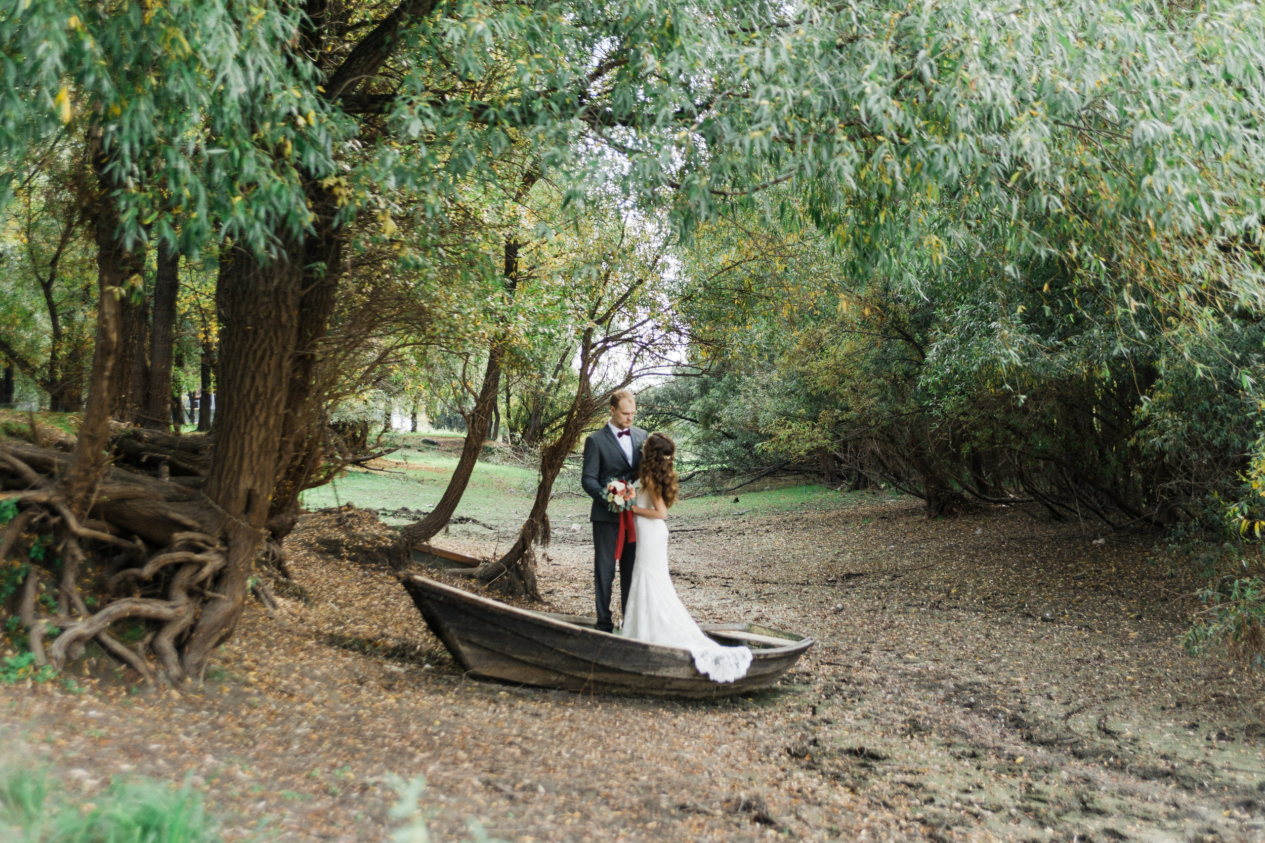 Солнце, яблоки и лодка. Фотограф Серафим Крюков