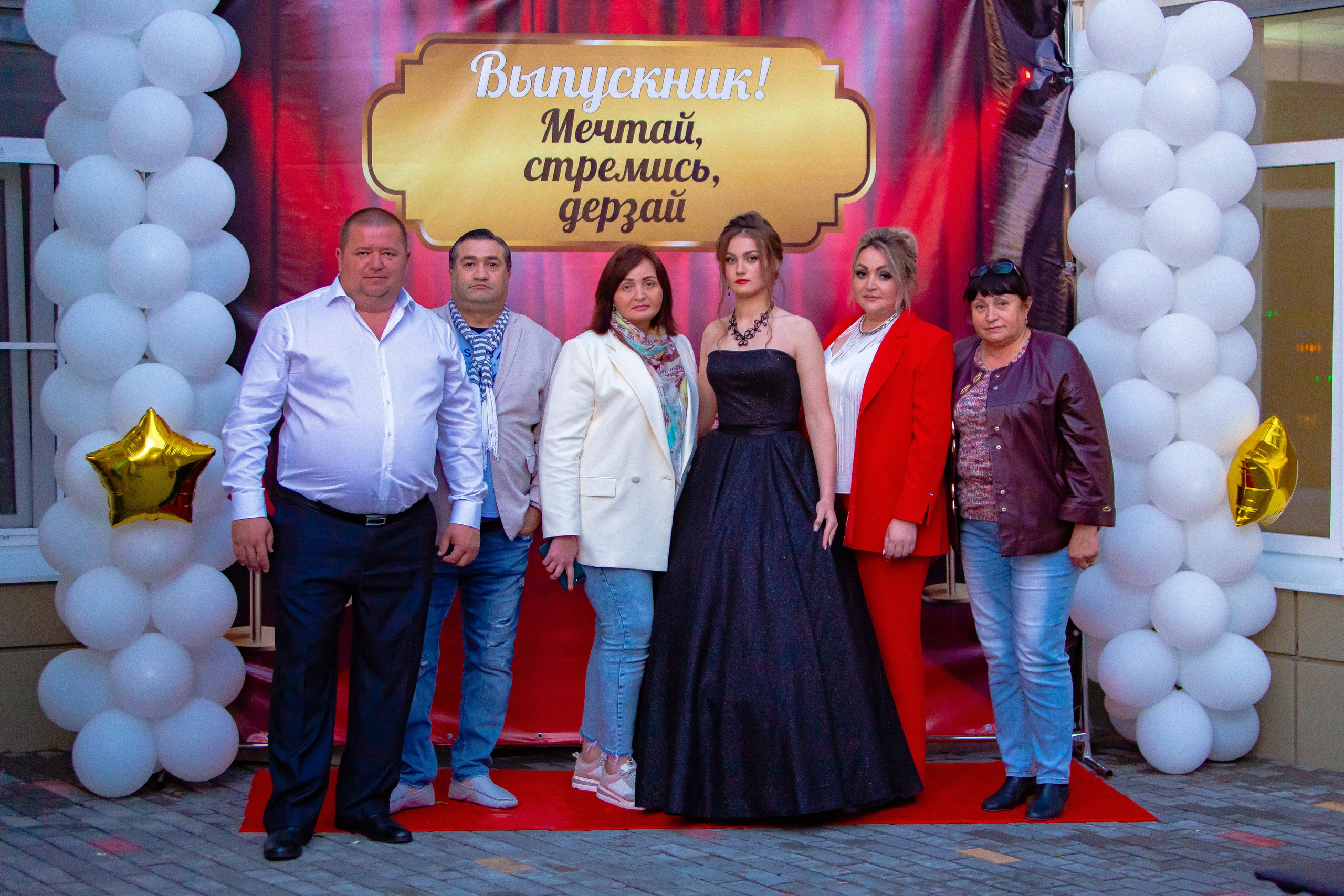 Выпускной вечер. Профессиональная съёмка и монтаж фото&видео в Курске и области