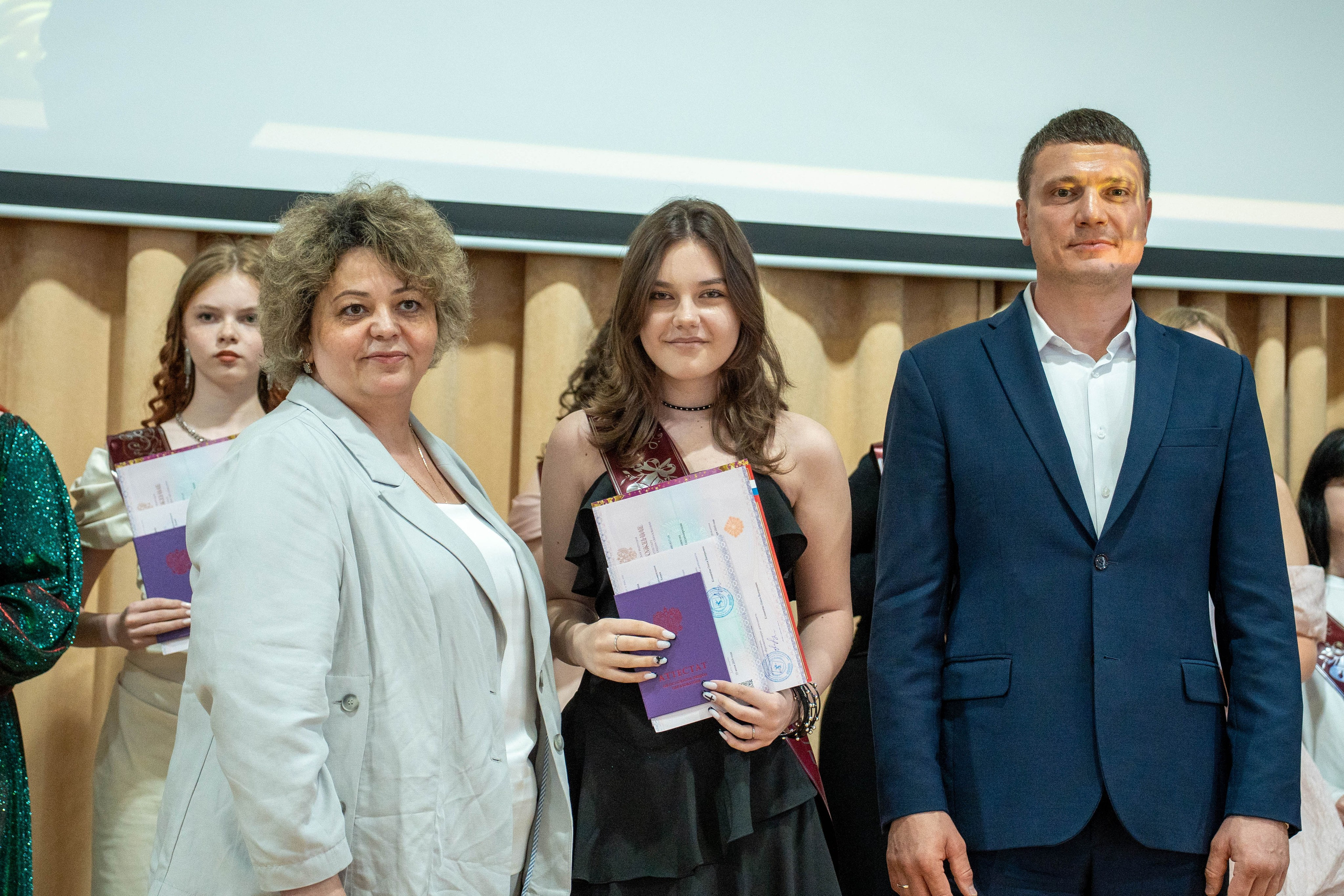 Выпускной 26.06.2026. Коммерческий и художественный фотограф и видеограф в Москве Арсений Тургенев