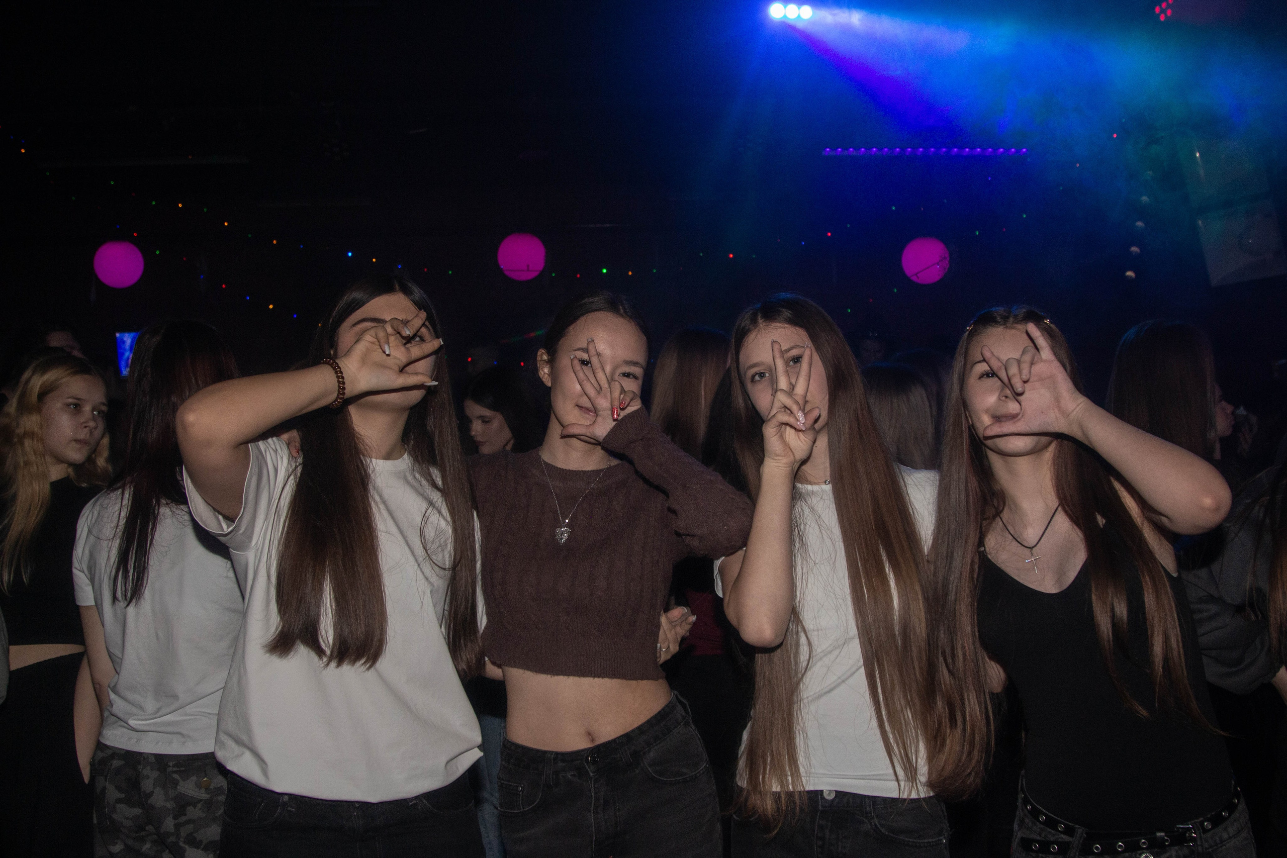 Клуб Serdce. Ладно