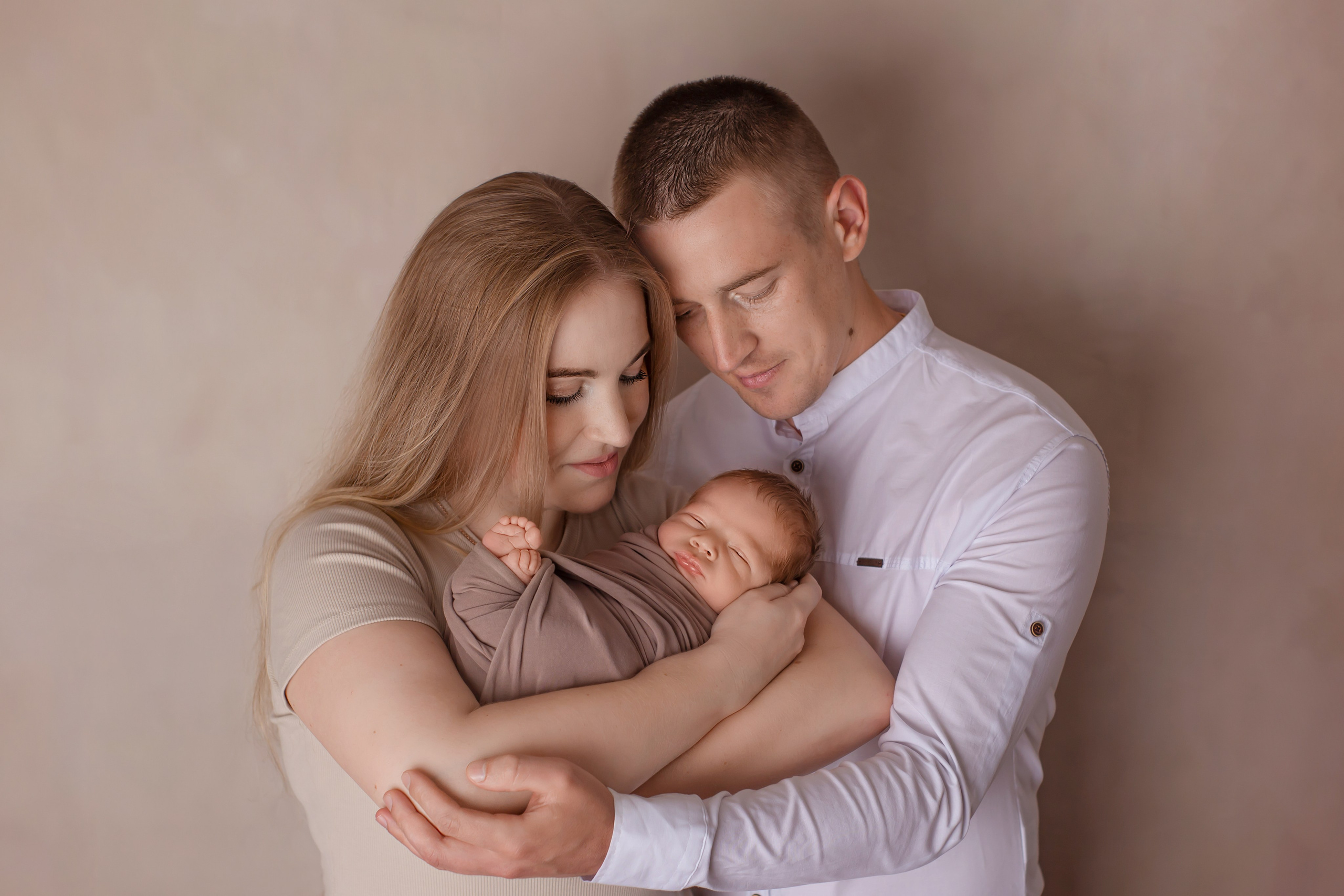 Новорождённые. Оля Март. Фотограф новорождённых город Лида. Фотограф на годик в Лиде