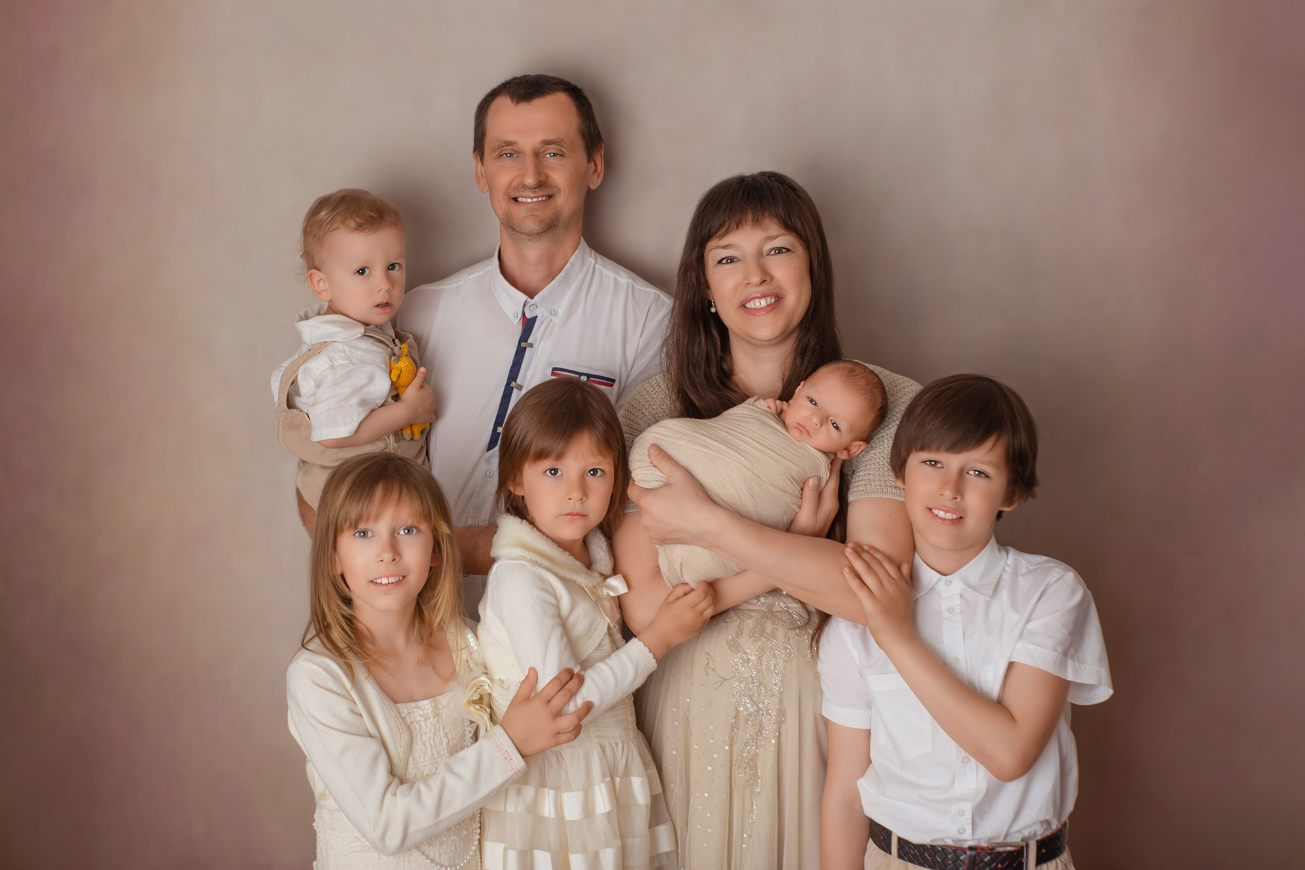 Новорождённые. Оля Март. Фотограф новорождённых город Лида. Фотограф на годик в Лиде