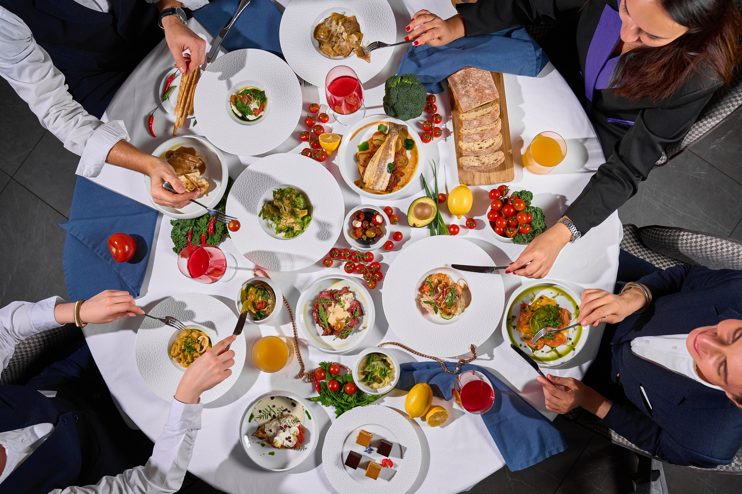 COSMOS ITALY — СЪЕМКА МЕНЮ