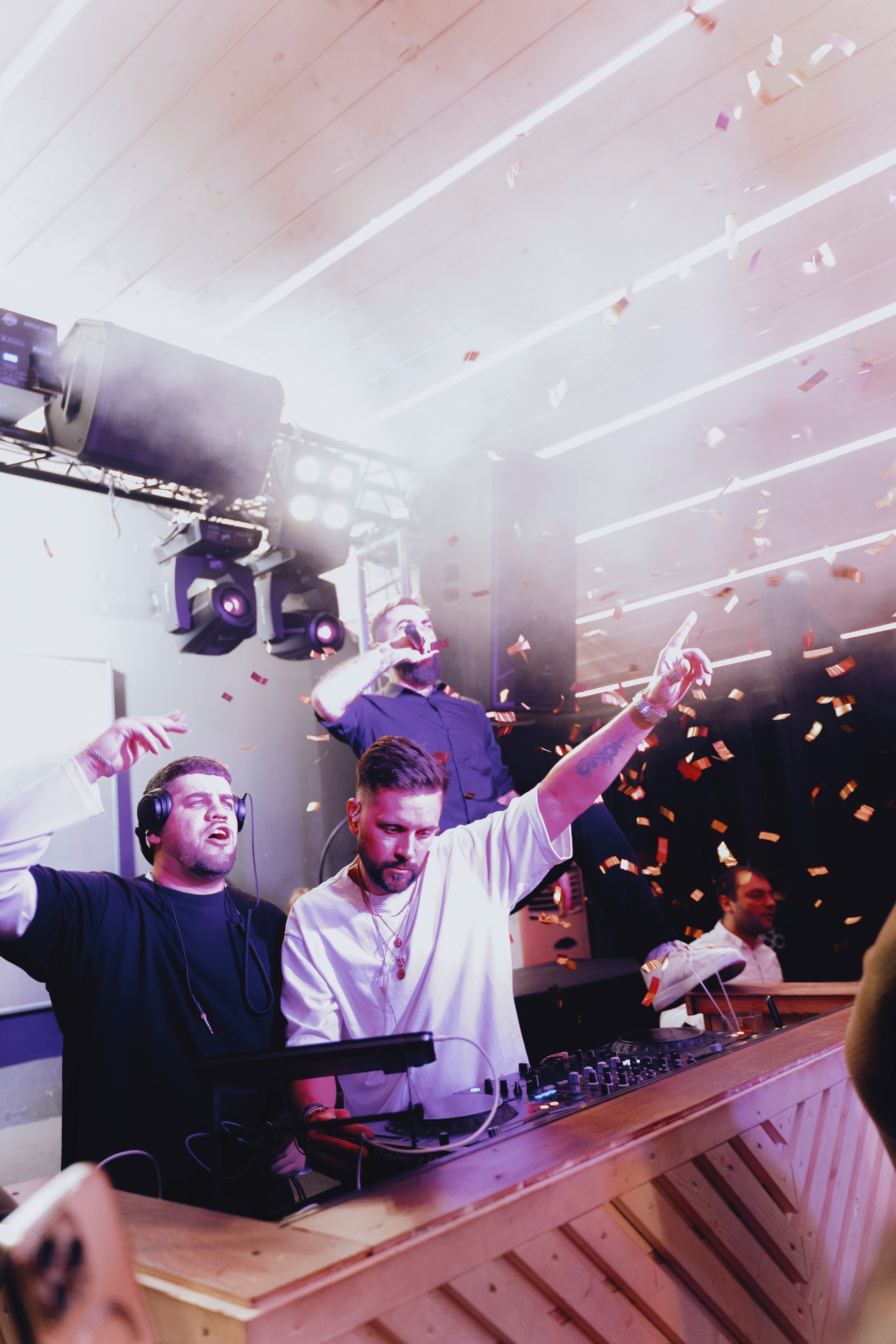 SANTA BARBARA. NIGHT VISION ФОТОГРАФЫ И ВИДЕОГРАФЫ СПБ