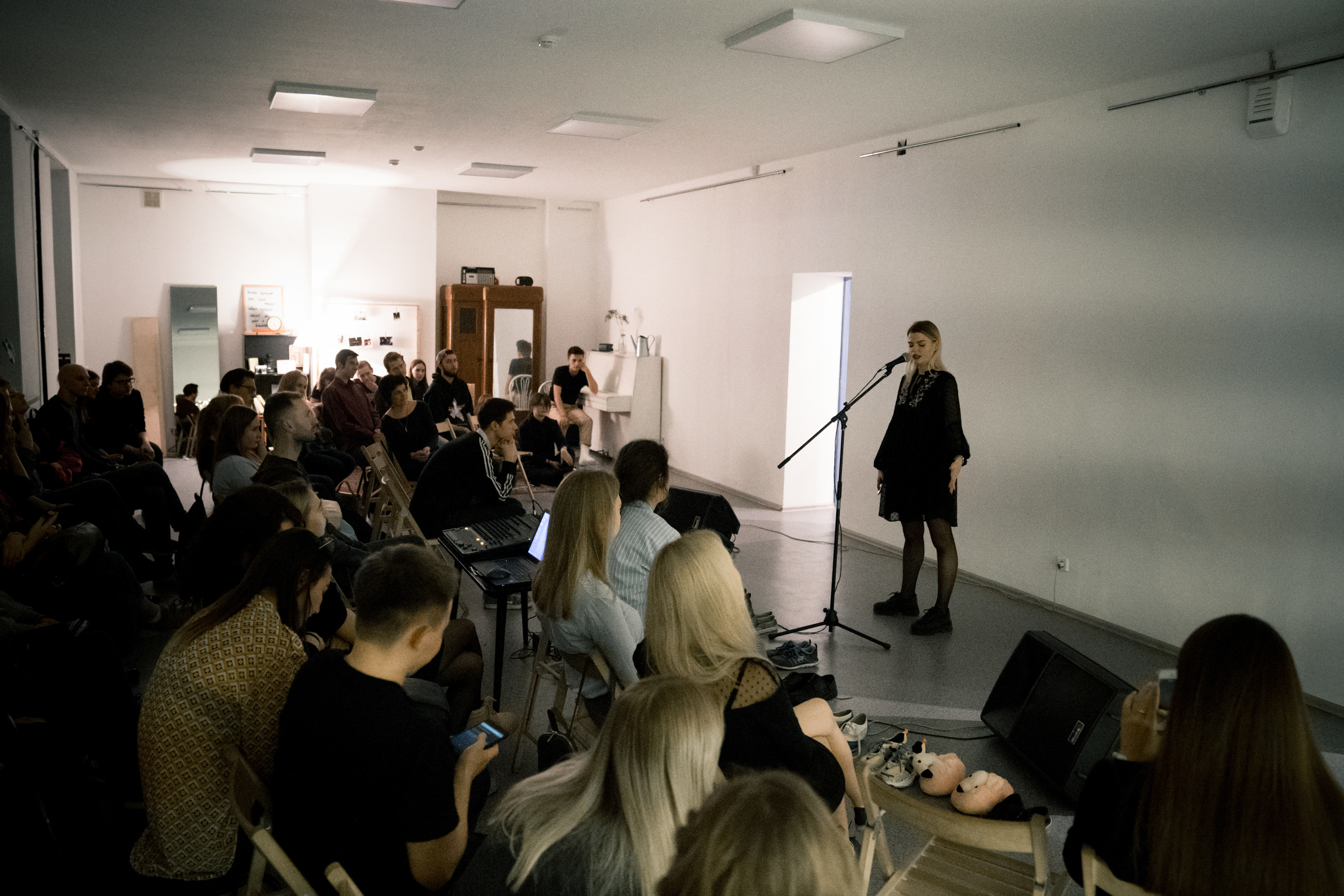 13.10|Попробуй прочесть. Репортажный фотограф Света Асадчая