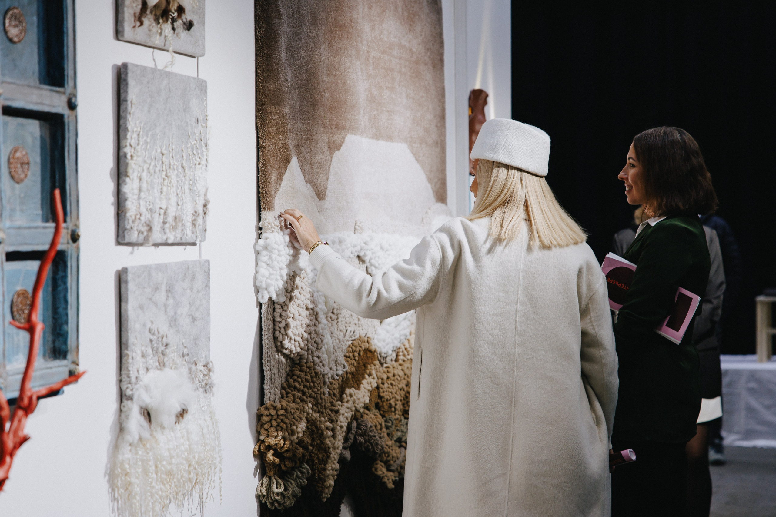Выставка СТО ВЕЩЕЙ В ИНТЕРЬЕРЕ. Фотограф Иркутск Антипин Сергей