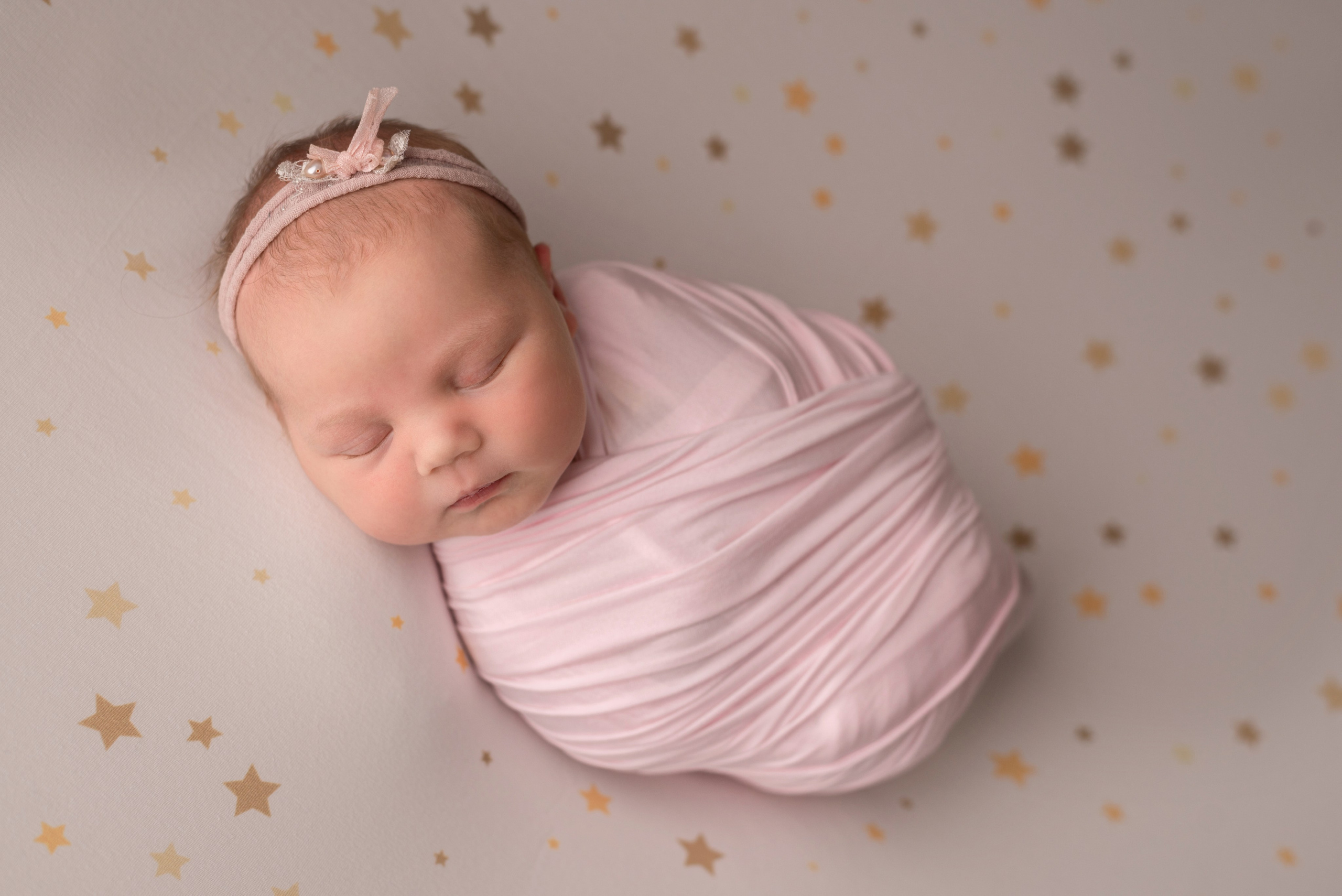 Photos of newborn babies. Photographer of newborns and children up to a year in Montenegro