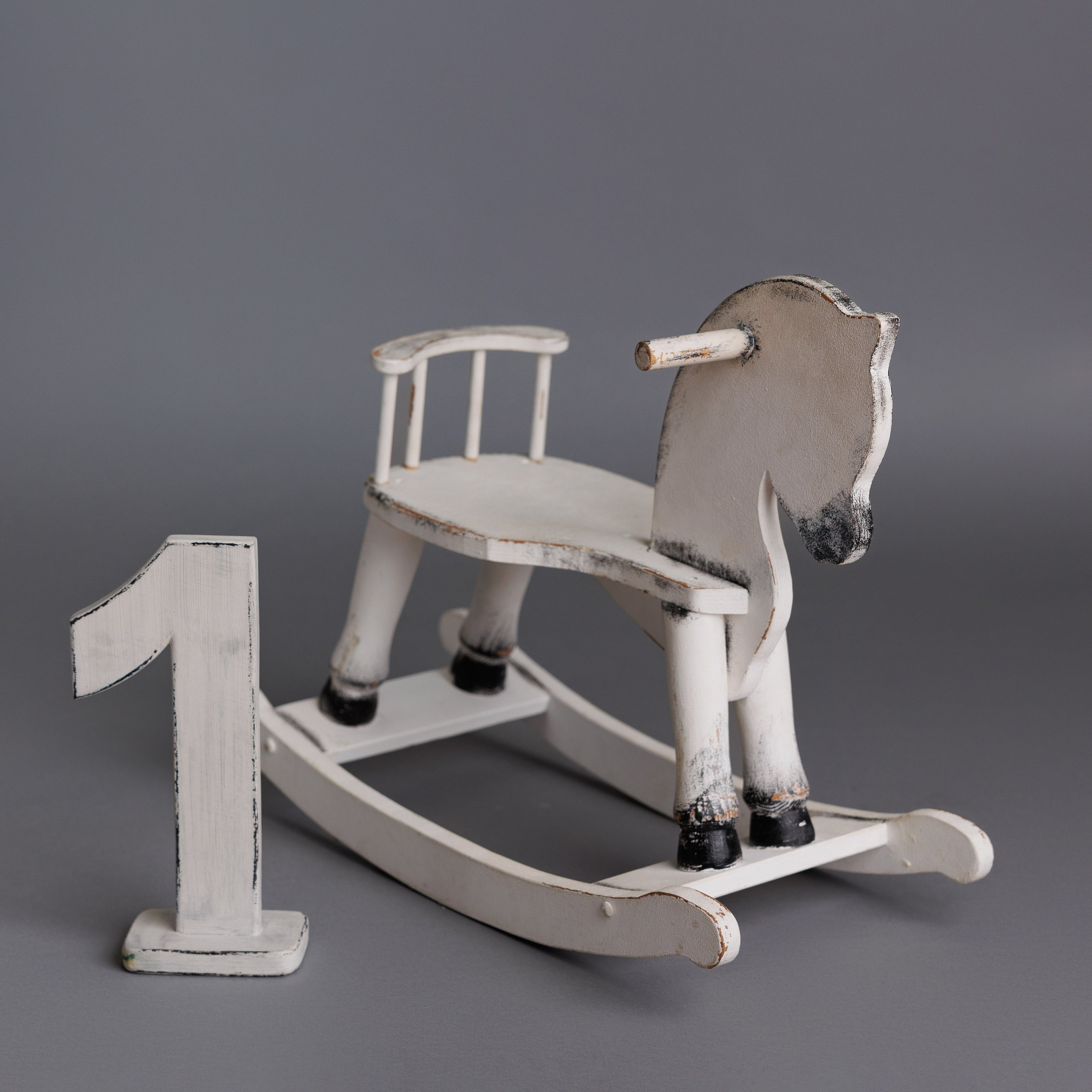 ДЕРЕВЯННЫЙ РЕКВИЗИТ. Фотостудия в Строгино