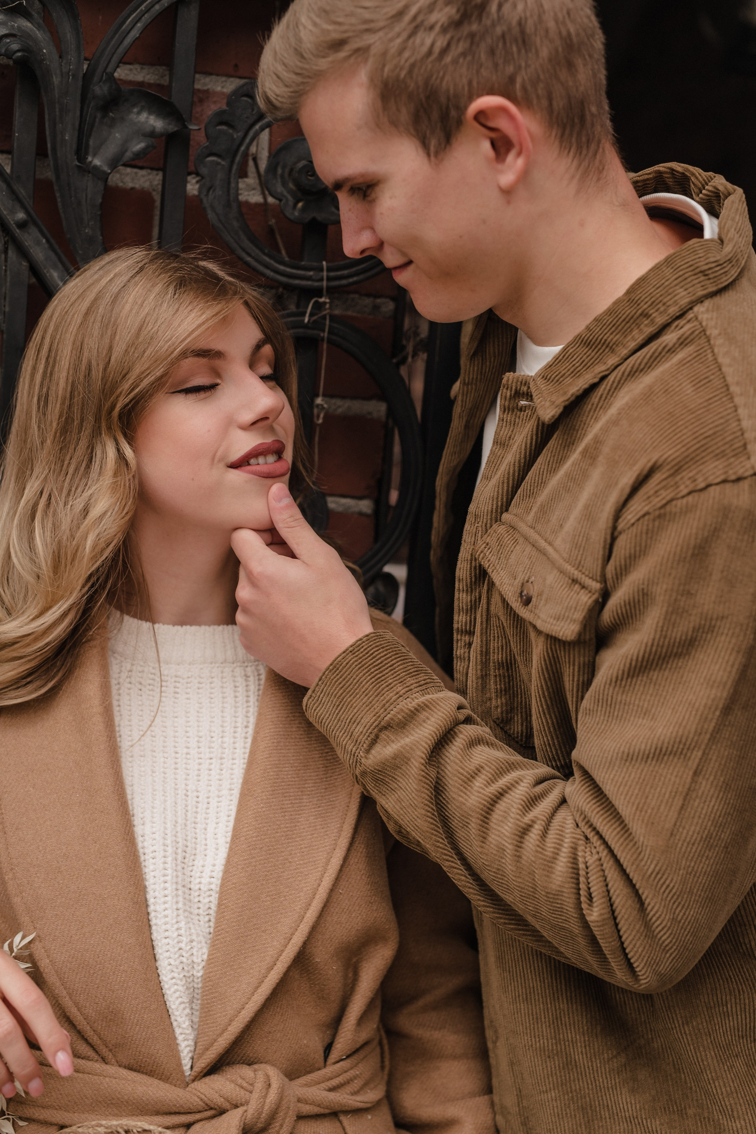 Emilia and Ettu. Family and content photographer