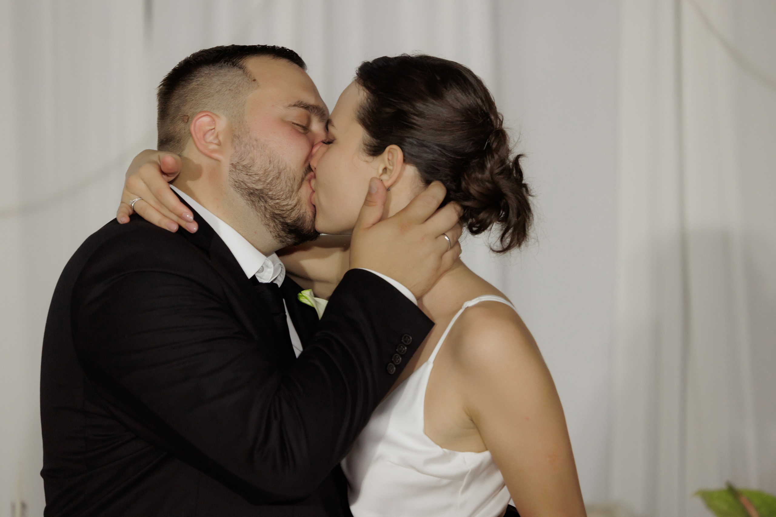 Ты рядом со мной, и это — самый чистый кайф! ♥. Свадебный фотограф Калининград